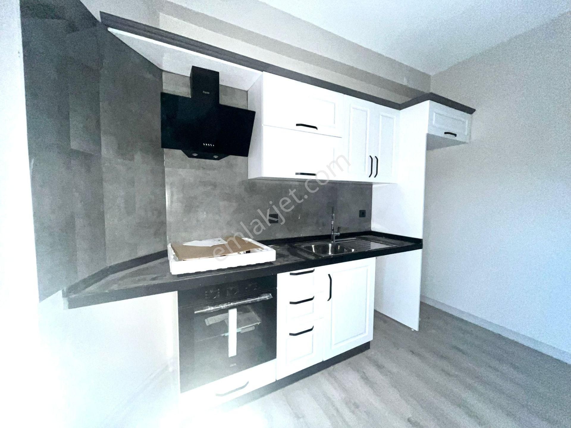 Yükselden Kadıköyde Sıfır Geniş Balkon 1+1 Yüksek Giriş Satılık Lüx Daire - Görsel 4