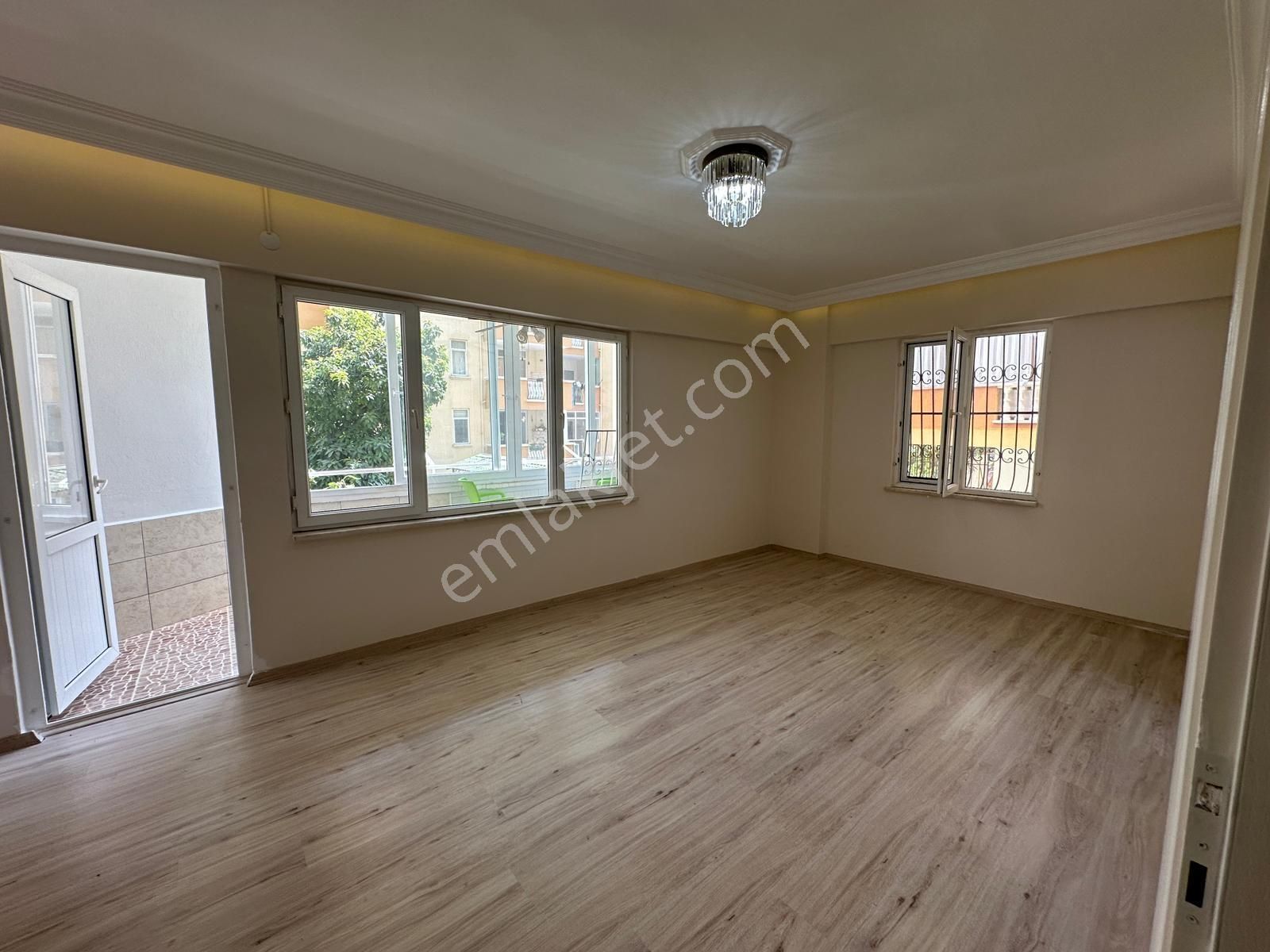 Tosmur'da Denize 150 Mt Ayrı Mutfaklı 2+1 Daire - Görsel 14