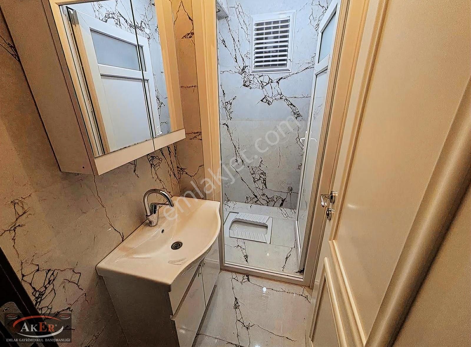 Ultra Lüks Ekstralı Ön Cephe Çift Balkonlu İskanlı 3+1 Daire - Görsel 14