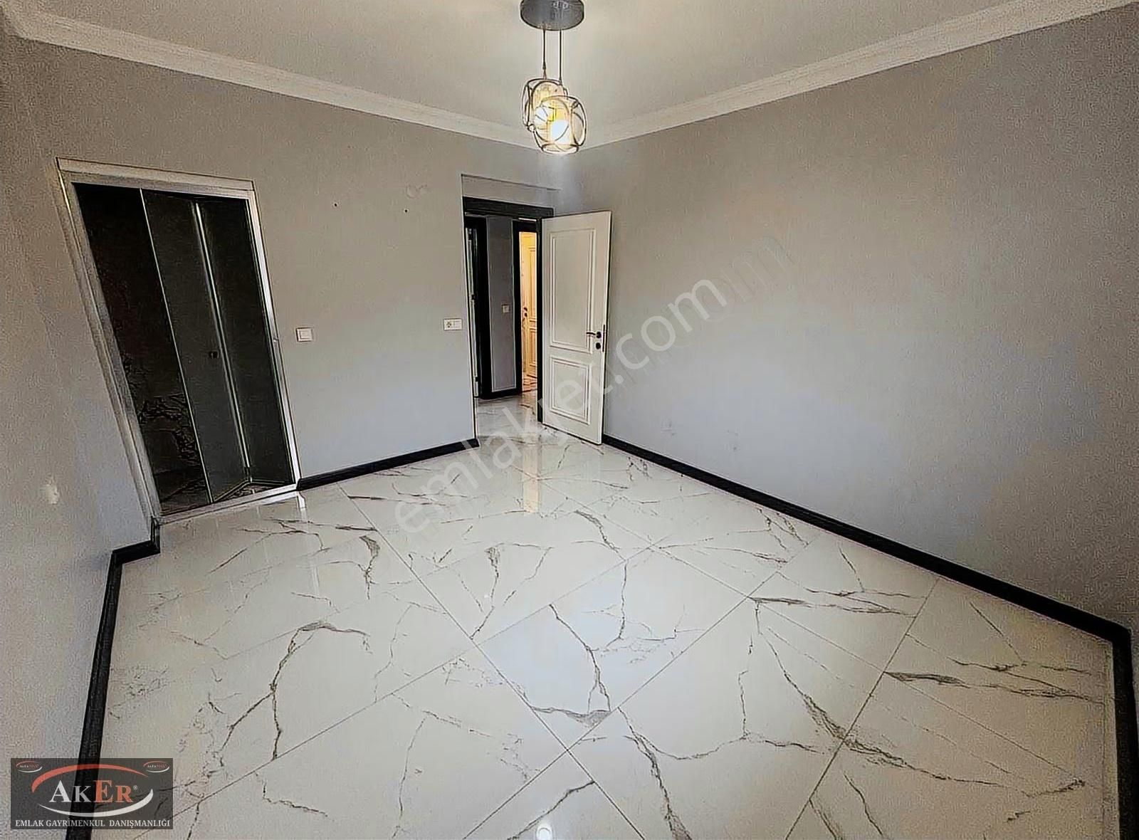 Ultra Lüks Ekstralı Ön Cephe Çift Balkonlu İskanlı 3+1 Daire - Görsel 3