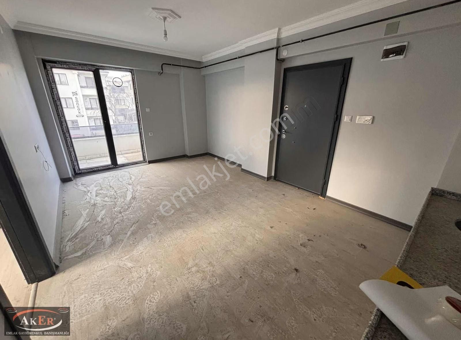 Adliye Arkası Ön Cephe Sıfır İskanlı 1+1 Daire - Görsel 8