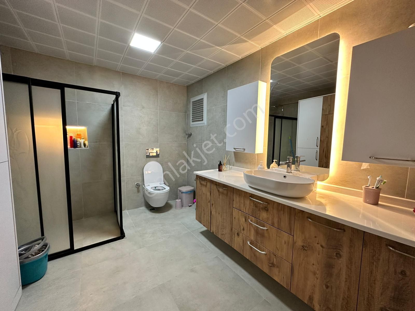 Denize 100 Mt. Mesafede İçi Yapılı Ebeveyn Banyolu Arakat 3+1 - Görsel 19