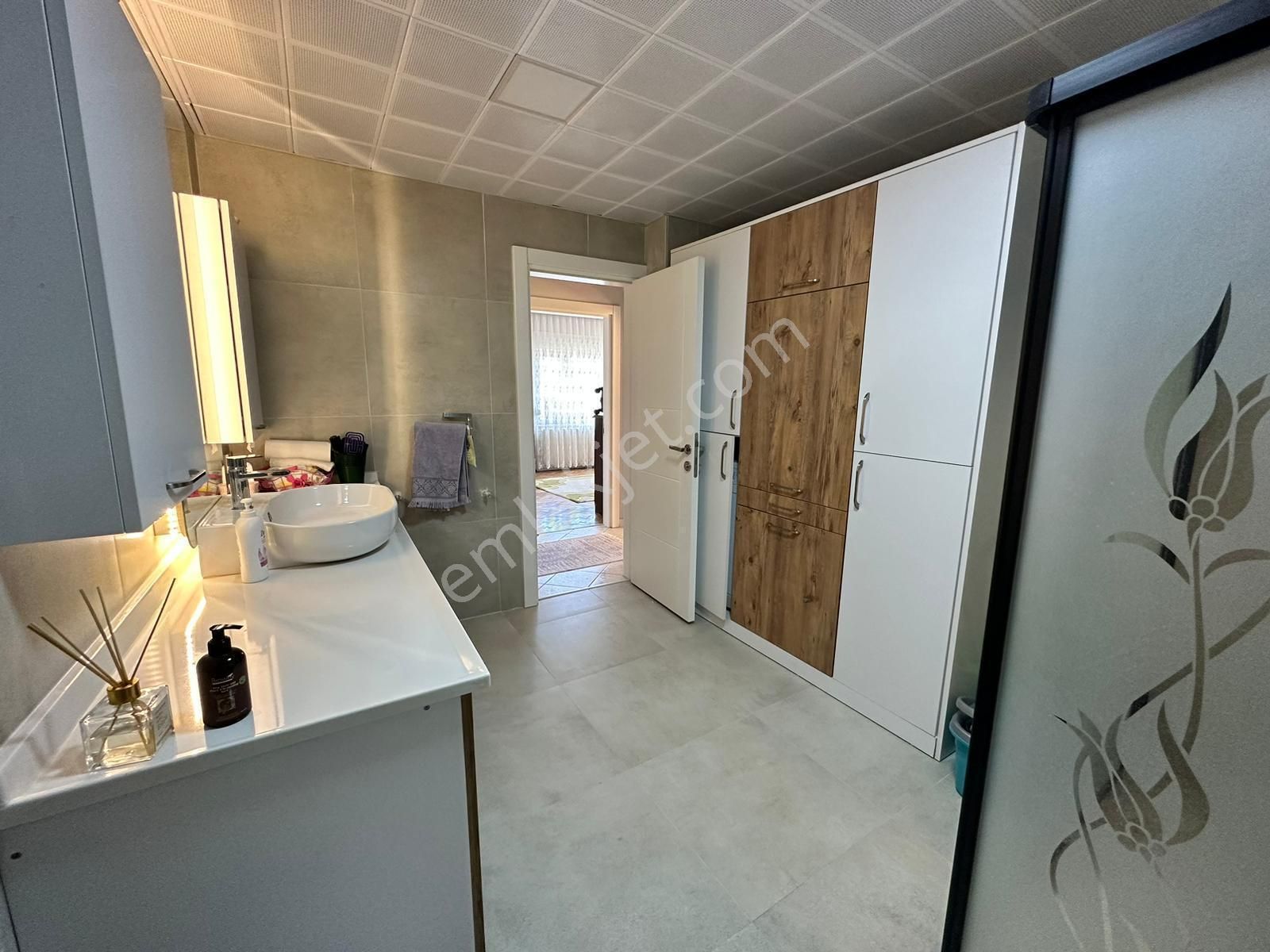 Denize 100 Mt. Mesafede İçi Yapılı Ebeveyn Banyolu Arakat 3+1 - Görsel 18