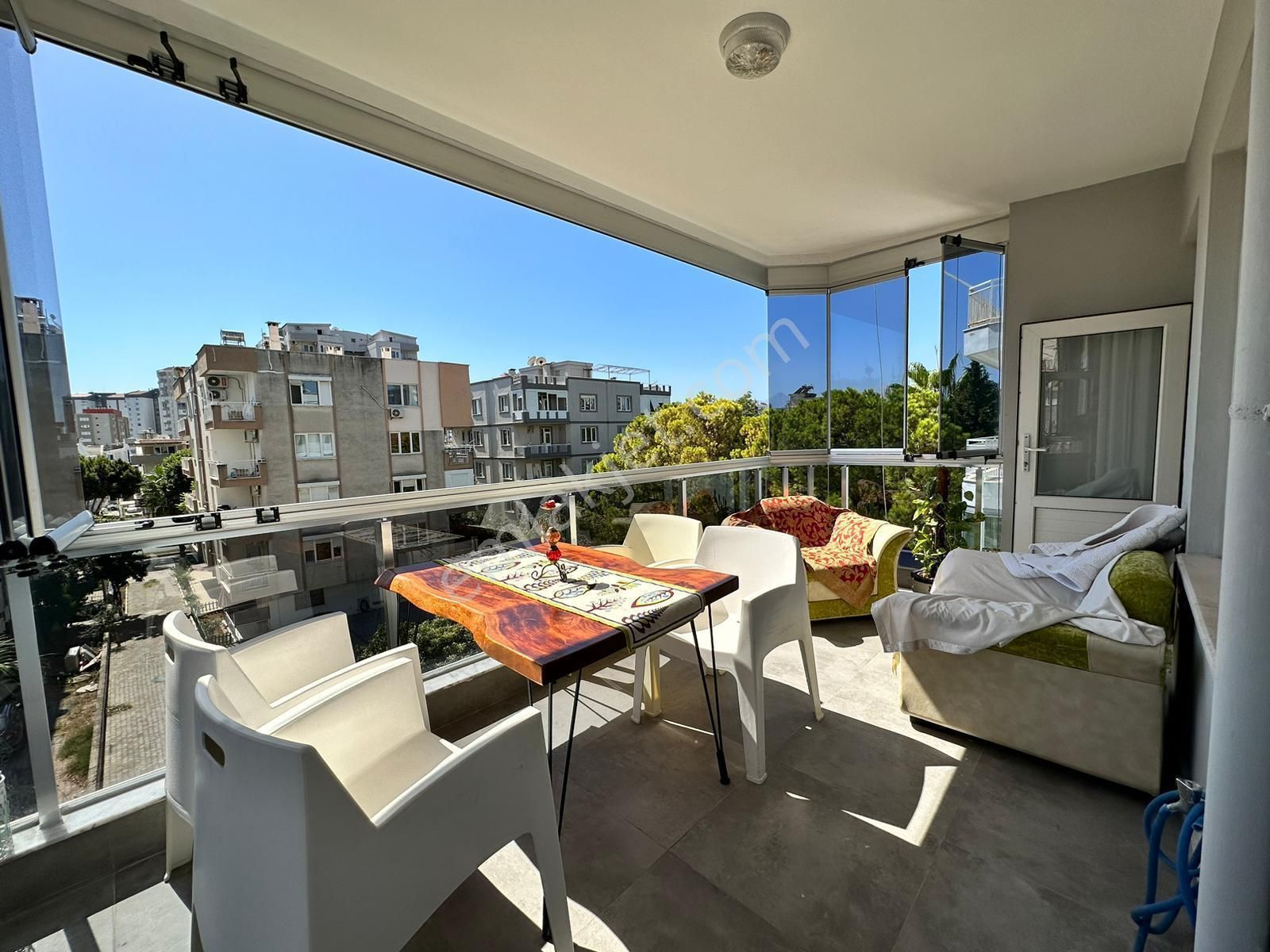 Denize 100 Mt. Mesafede İçi Yapılı Ebeveyn Banyolu Arakat 3+1 - Görsel 9