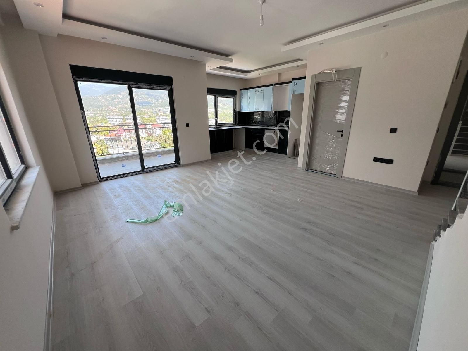 Oba Karakocalı'da Doğa Manzaralı Satılık 2+1 Dublex Daire - Görsel 2