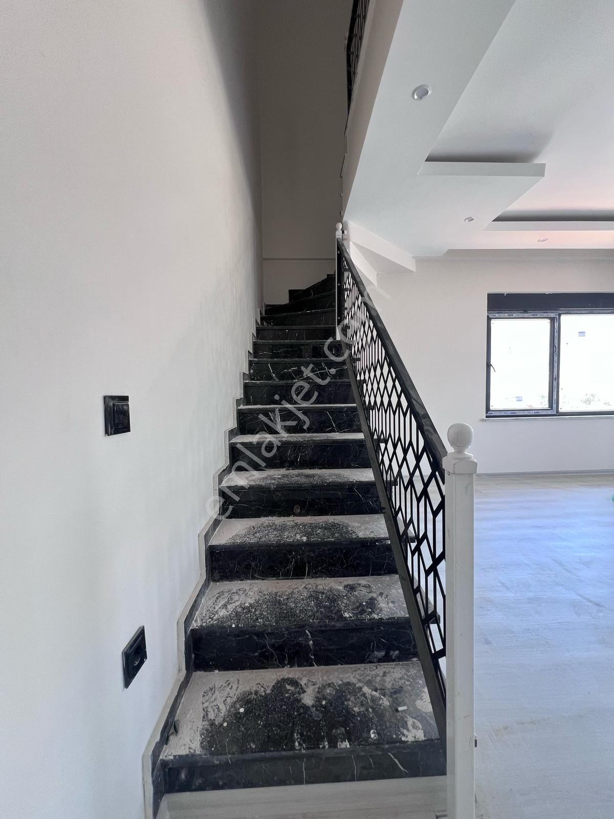 Oba Karakocalı'da Doğa Manzaralı Satılık 2+1 Dublex Daire - Görsel 13