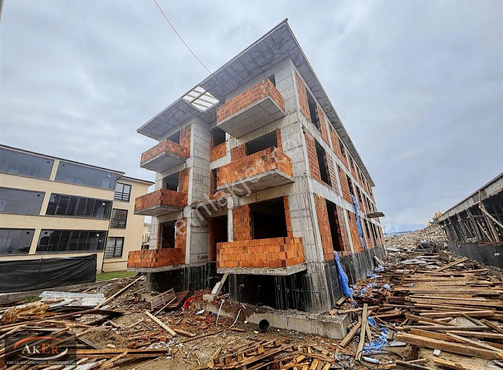 Ful Eşyalı Koridorlu Ankastre Kombi Cam Balkon 1+1 Daireler - Görsel 3