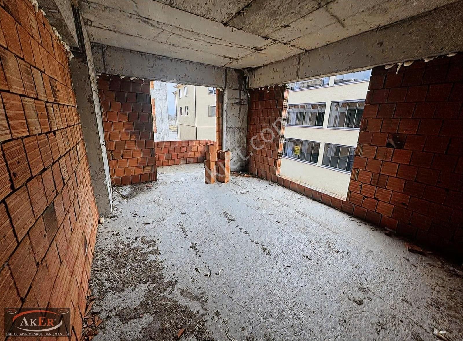 Ful Eşyalı Koridorlu Ankastre Kombi Cam Balkon 1+1 Daireler - Görsel 12