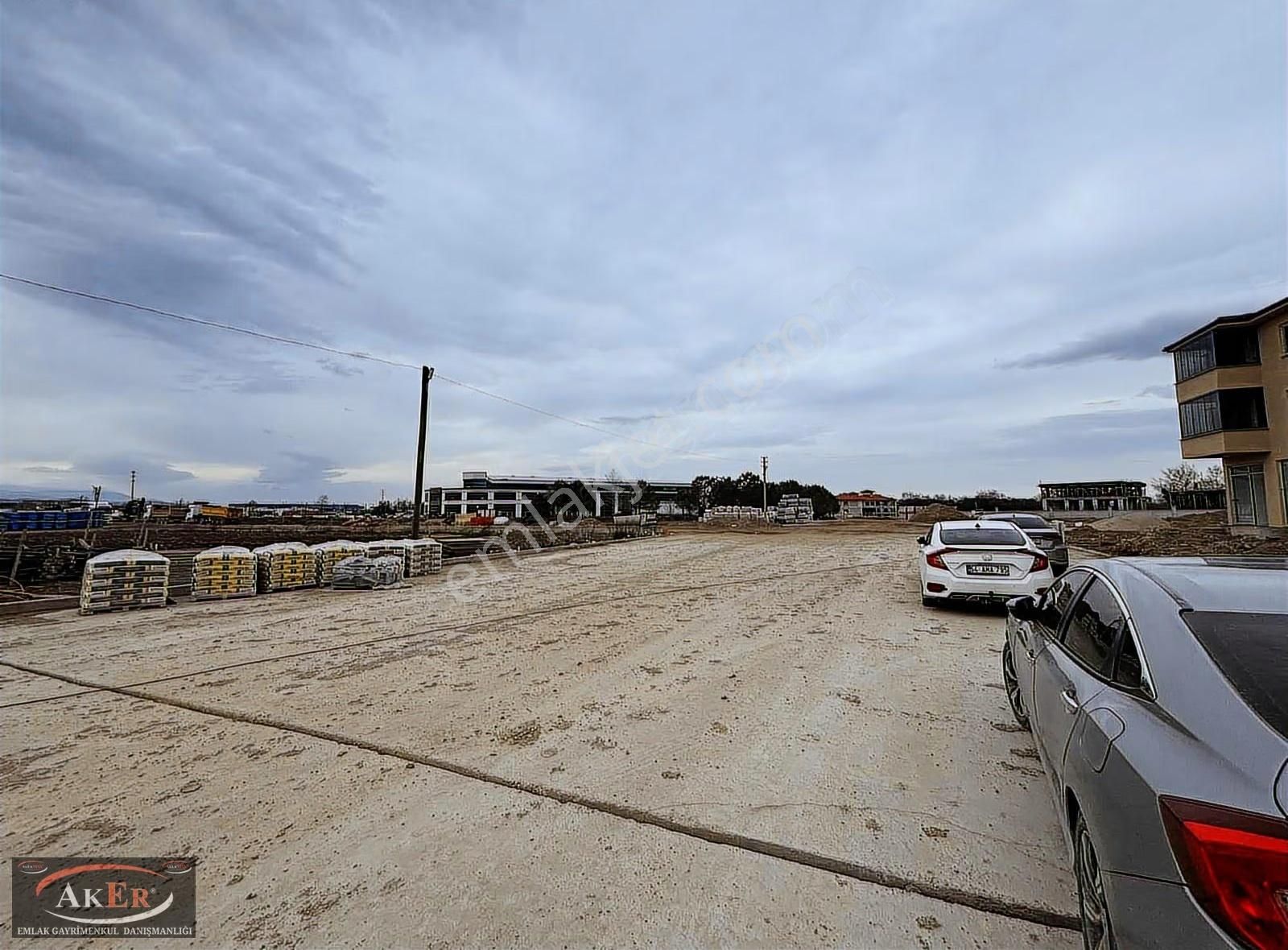 Ful Eşyalı Koridorlu Ankastre Kombi Cam Balkon 1+1 Daireler - Görsel 2