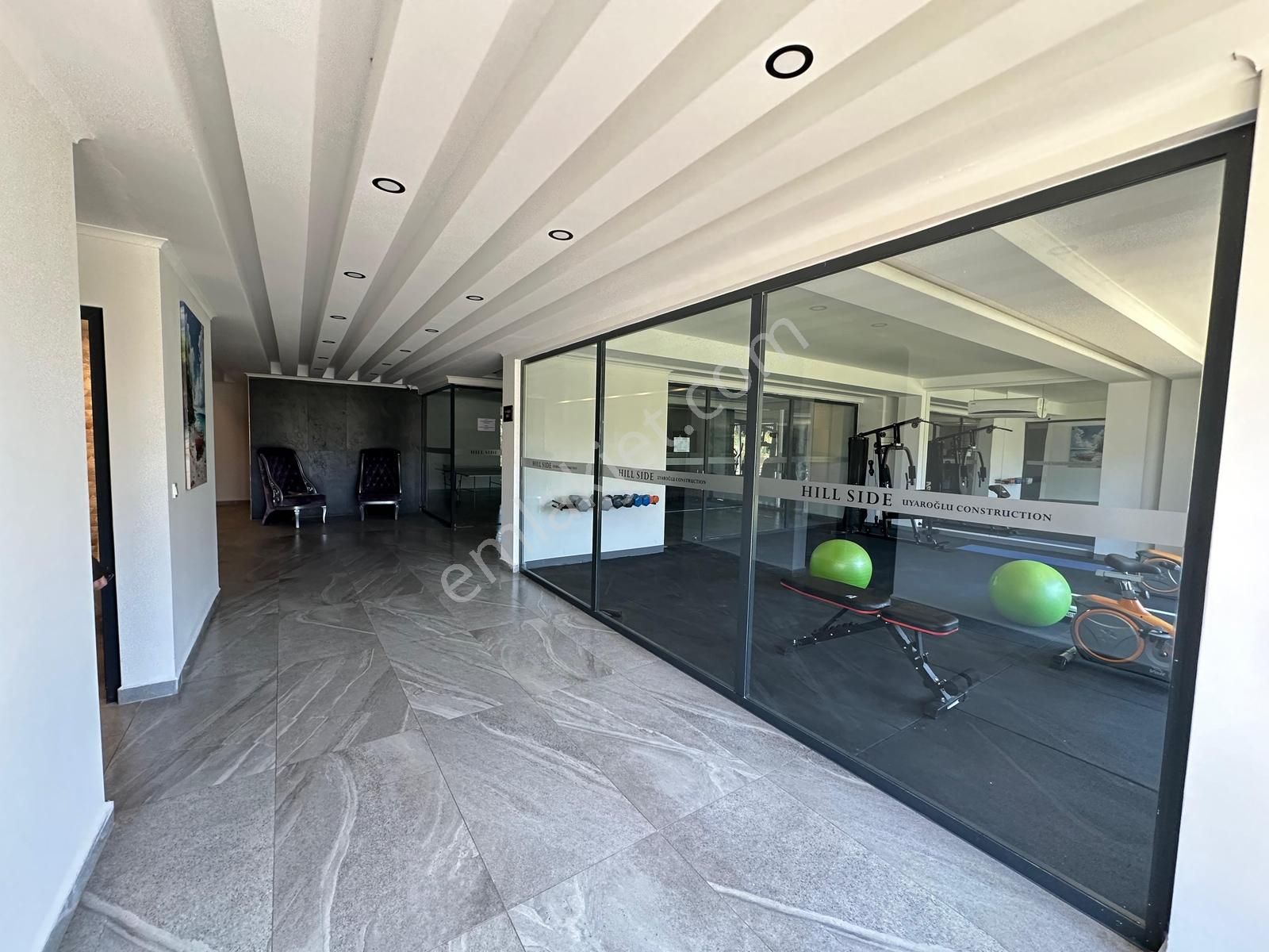 Mahmutlar'da Deniz Ve Kale Manzaralı Full Aktiviteli 1+1 Daire - Görsel 24