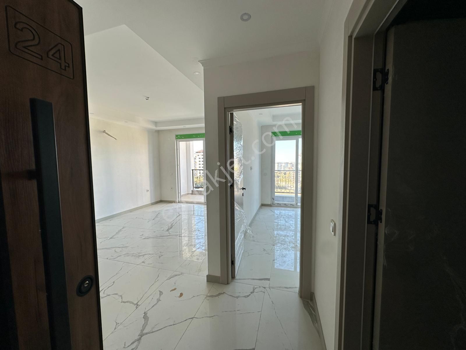 Mahmutlar'da Deniz Ve Kale Manzaralı Full Aktiviteli 1+1 Daire - Görsel 33