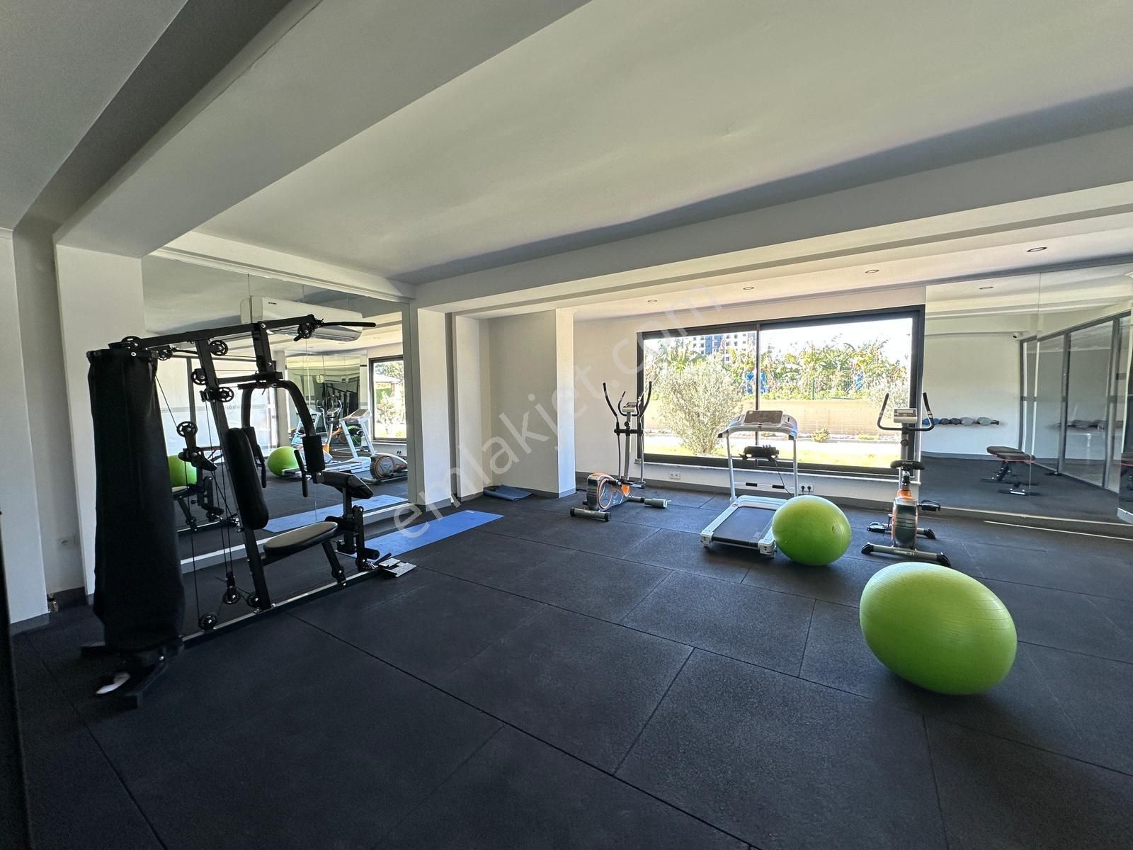 Mahmutlar'da Deniz Ve Kale Manzaralı Full Aktiviteli 1+1 Daire - Görsel 13