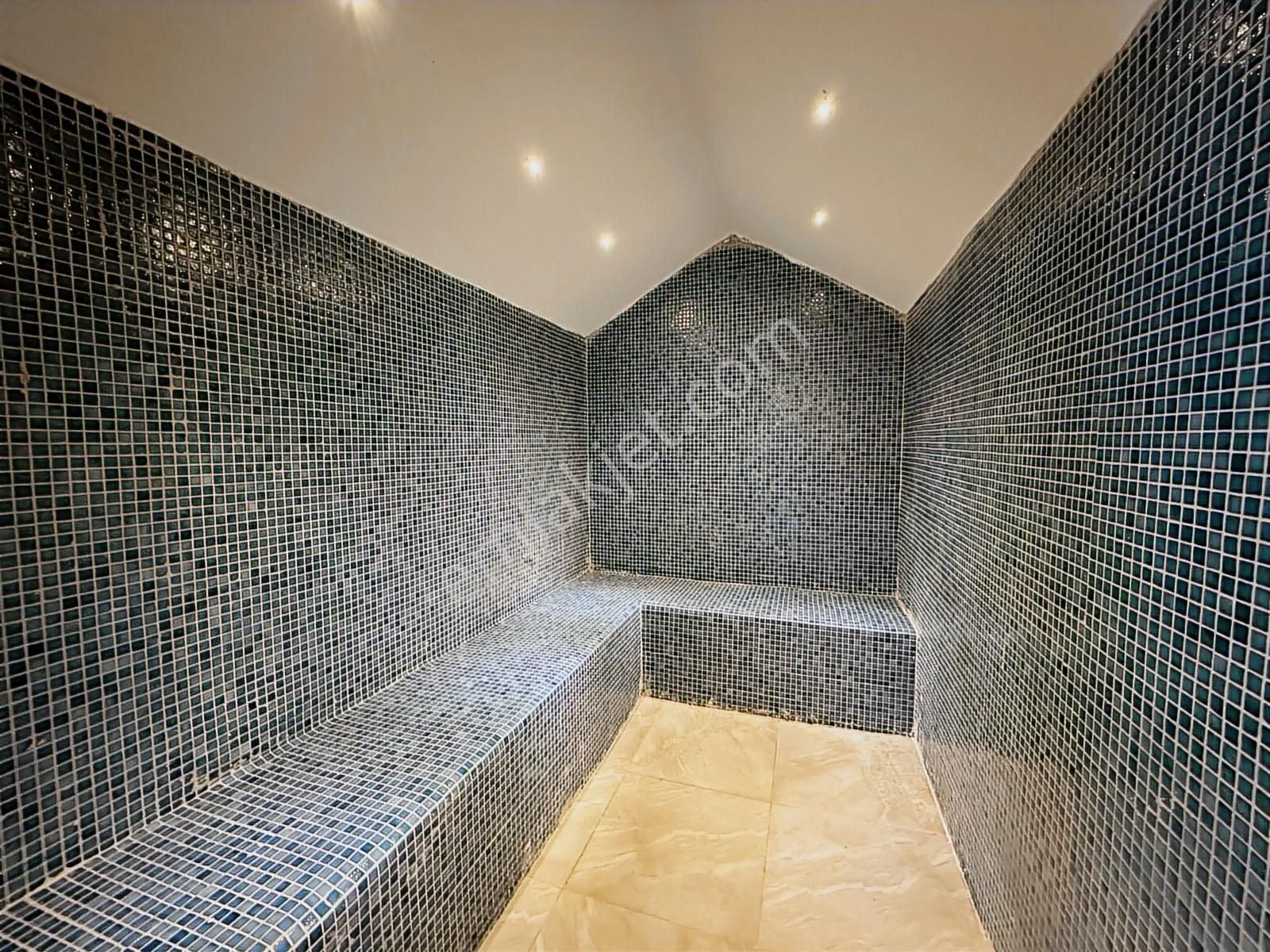 Mahmutlar'da Deniz Ve Kale Manzaralı Full Aktiviteli 1+1 Daire - Görsel 4