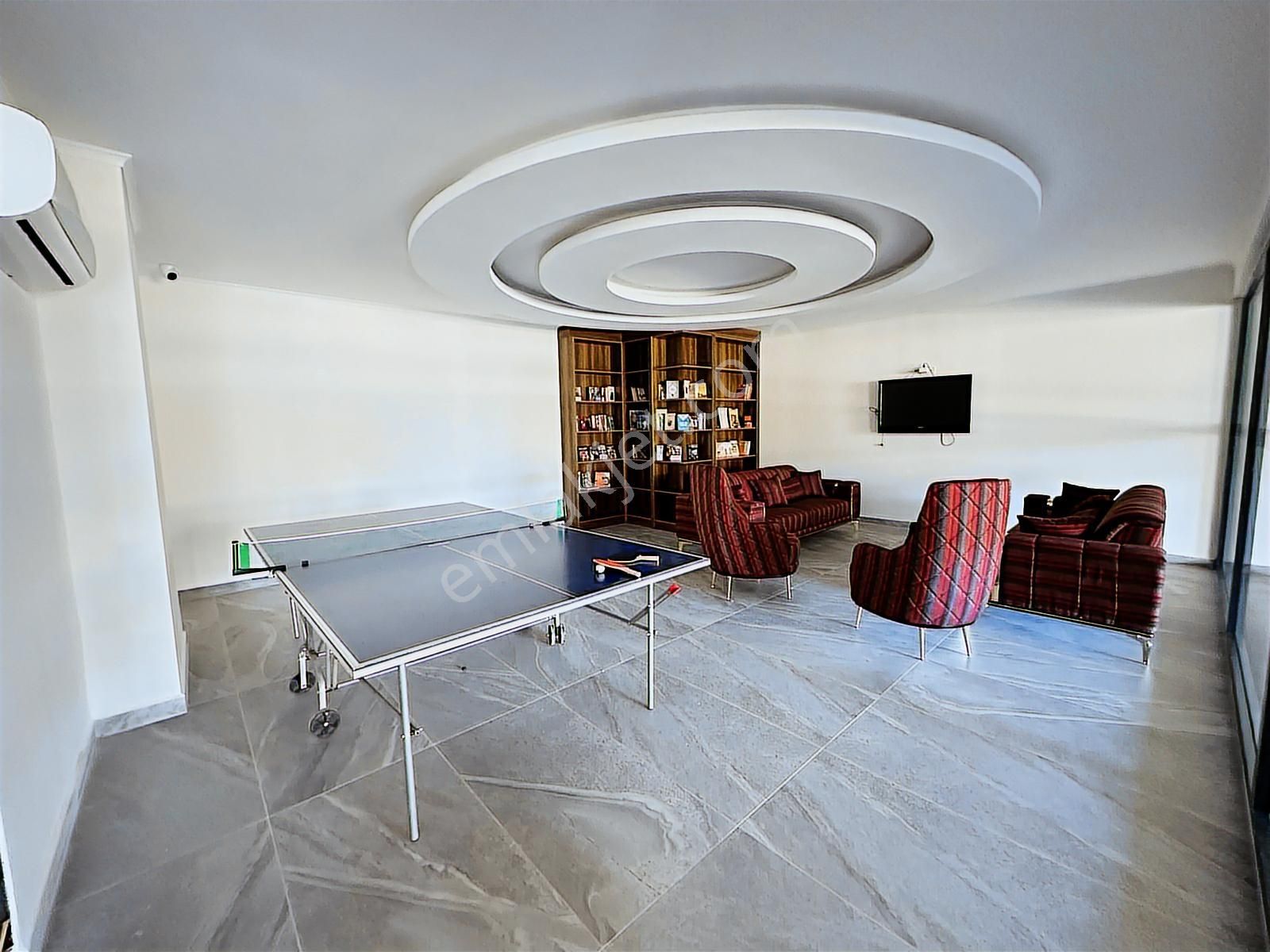 Mahmutlar'da Deniz Ve Kale Manzaralı Full Aktiviteli 1+1 Daire - Görsel 32