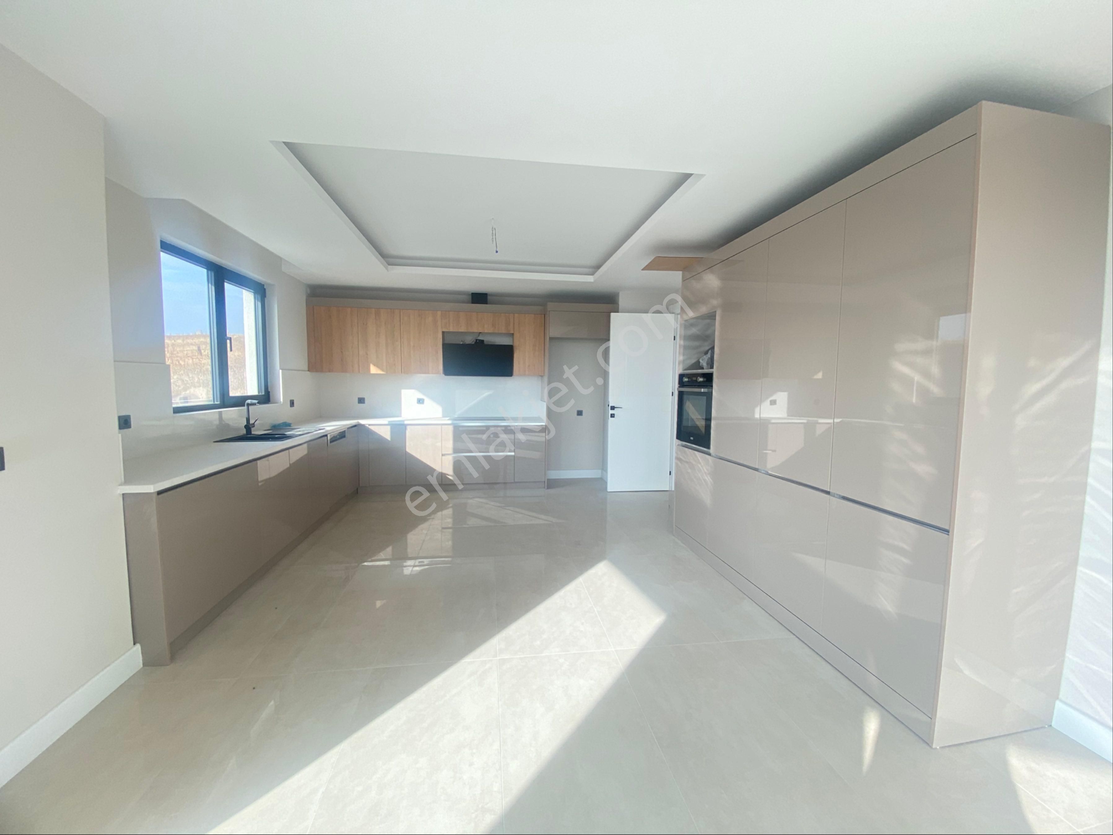 Yüksek Krediye Uygun Otonomi Yakını 4.5+1 Arakatta 211m2 Daire - Görsel 24