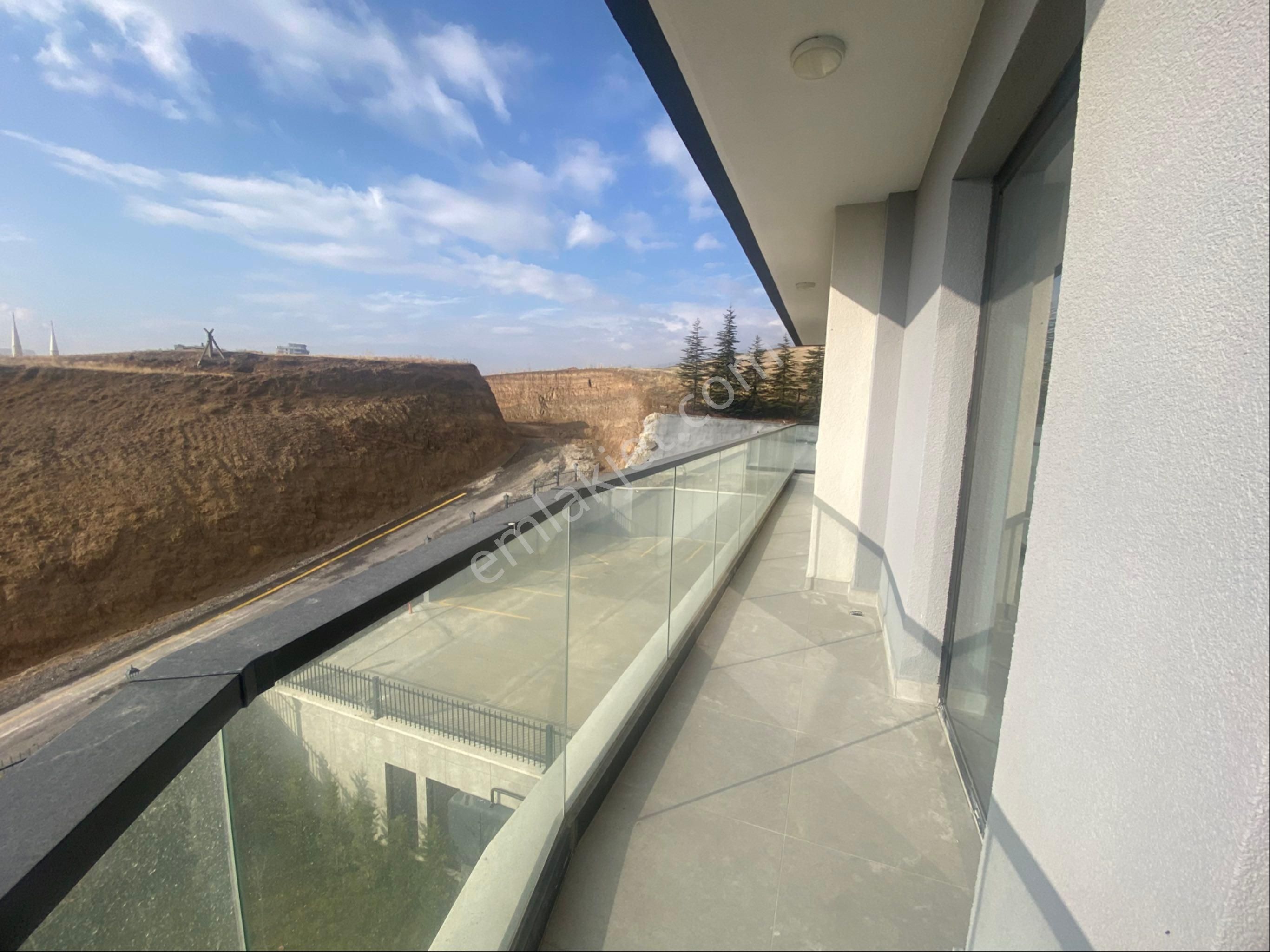 Yüksek Krediye Uygun Otonomi Yakını 4.5+1 Arakatta 211m2 Daire - Görsel 22