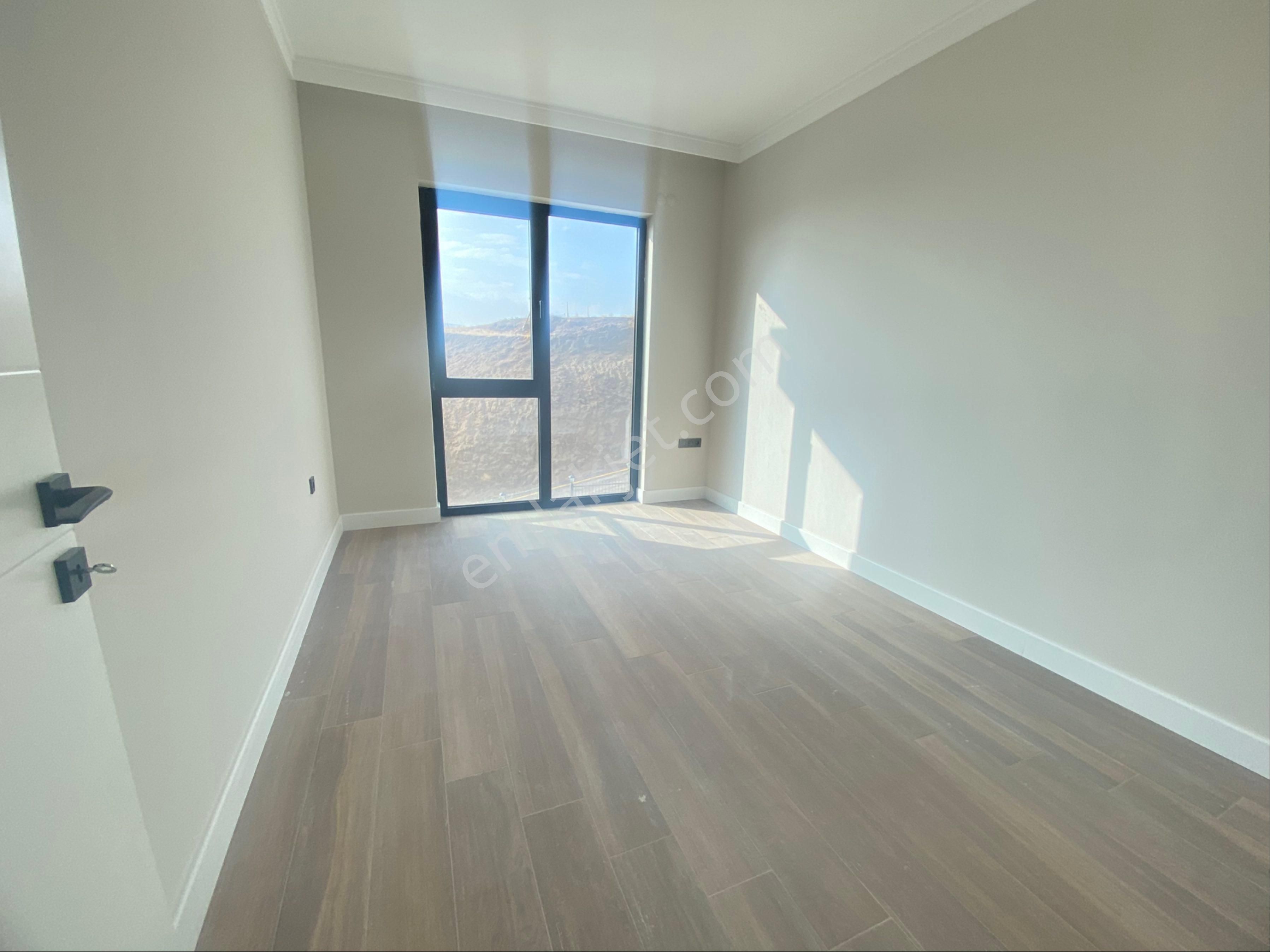 Yüksek Krediye Uygun Otonomi Yakını 4.5+1 Arakatta 211m2 Daire - Görsel 16