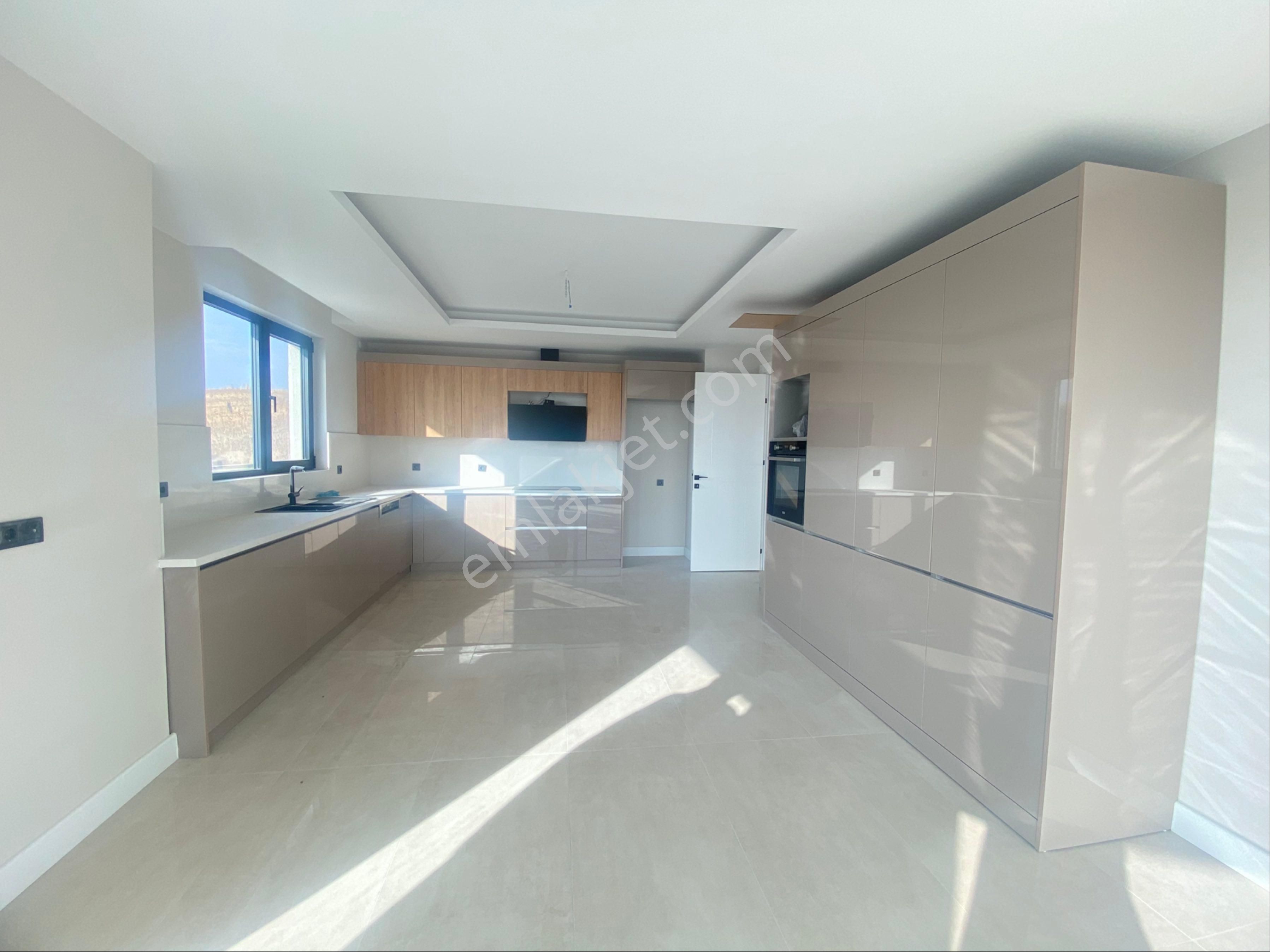 Yüksek Krediye Uygun Otonomi Yakını 4.5+1 Arakatta 211m2 Daire - Görsel 21