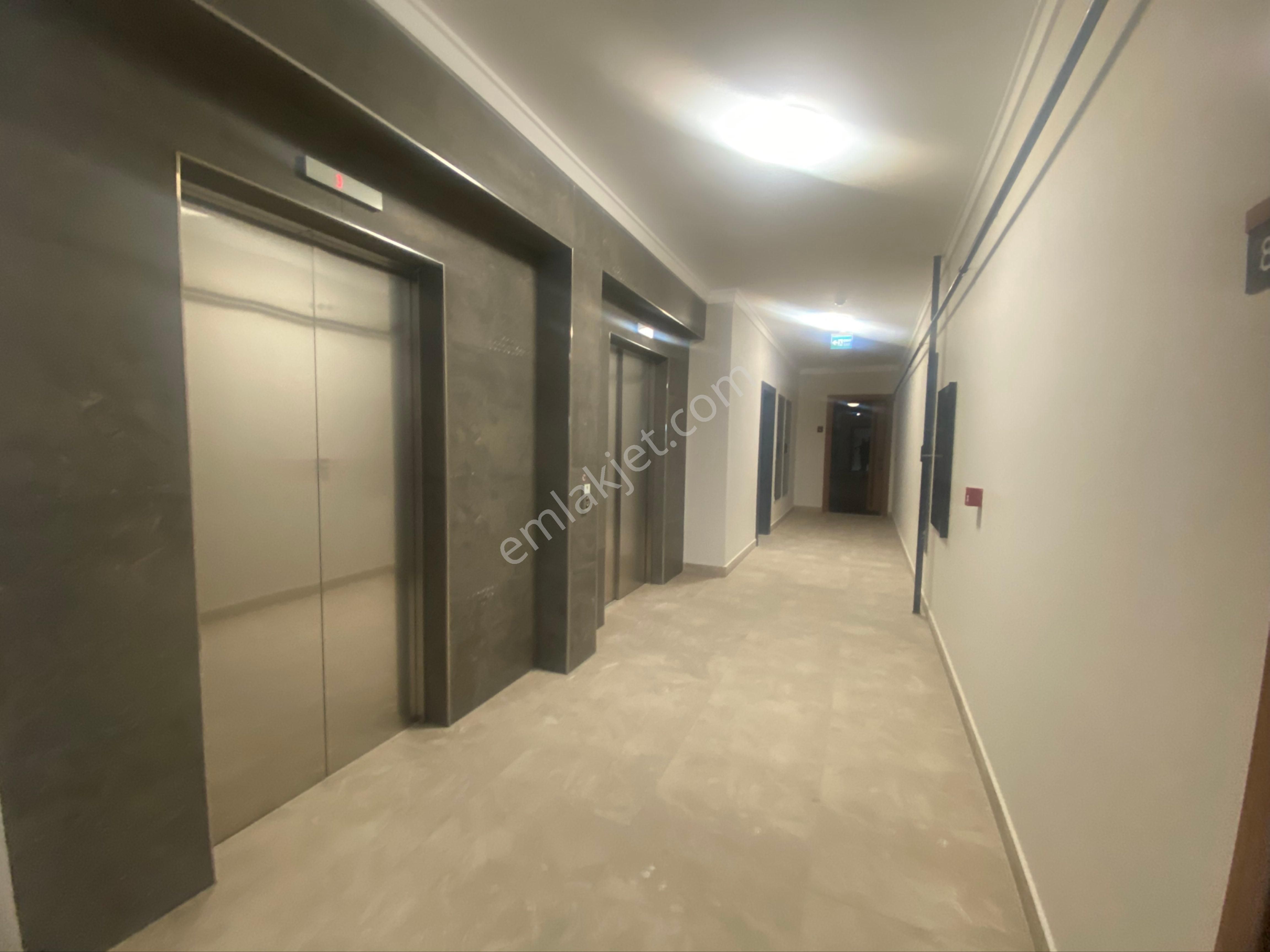 Yüksek Krediye Uygun Otonomi Yakını 4.5+1 Arakatta 211m2 Daire - Görsel 28