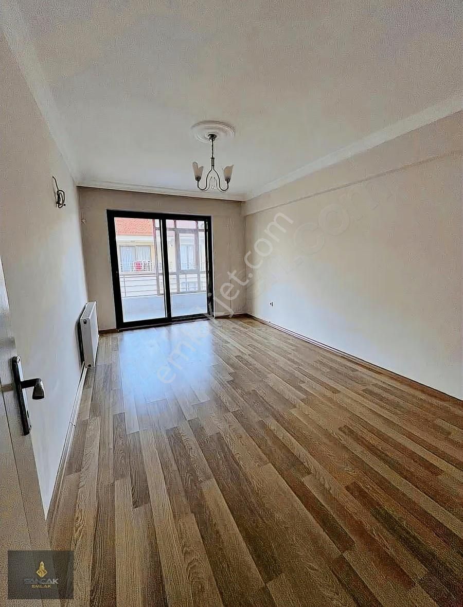 Sancak Emlaktan Burhaniye Ören Yolunda Kiralık Daire - Görsel 6