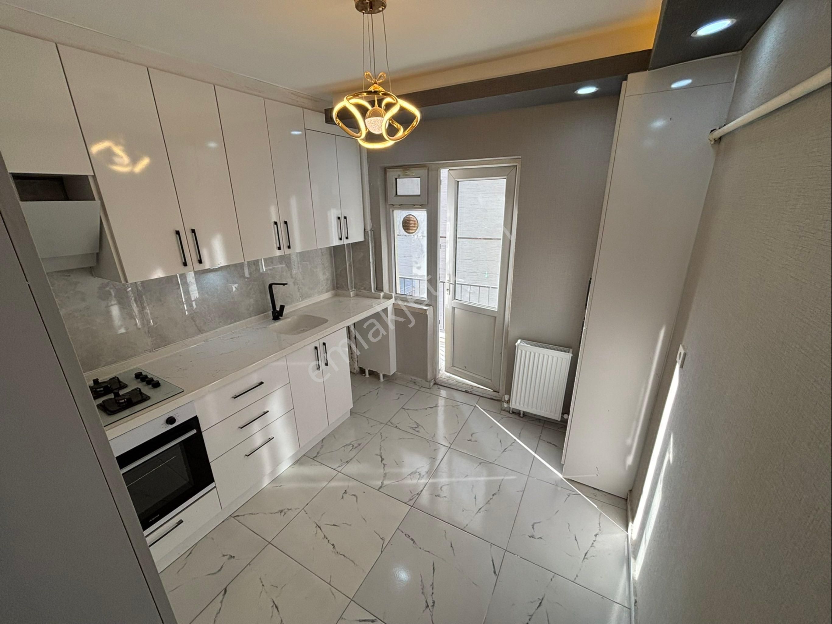 Torun^dan Ultralüx Yapılı Arakatta Geniş 3+1 Daire - Görsel 3