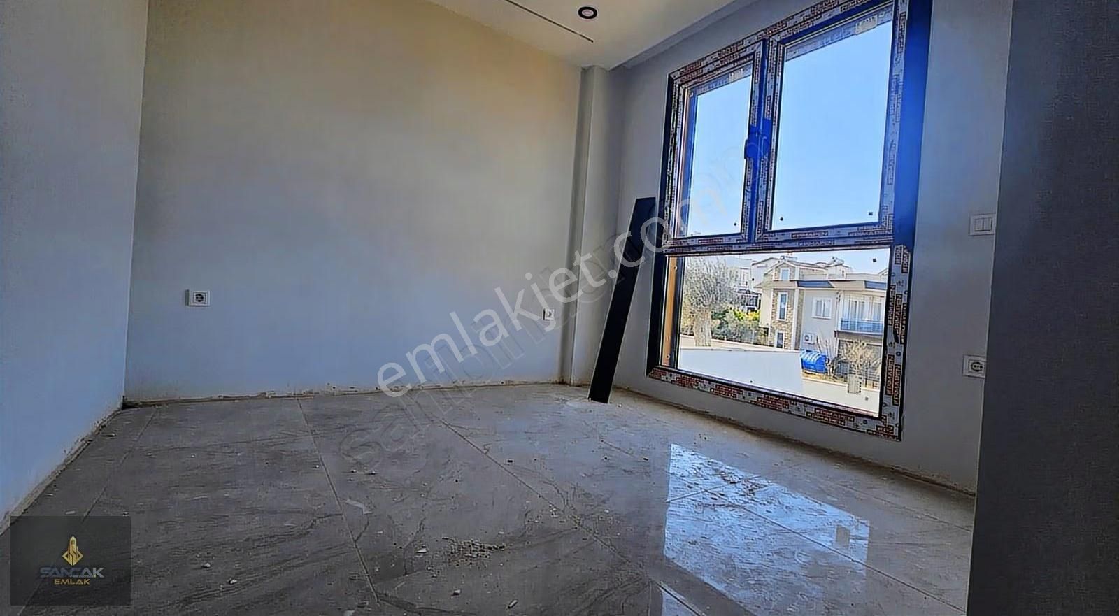 Sancak'tan Karaağaç Sahilde Havuzlu Müstakil Satılık 4+1 Villa - Görsel 2