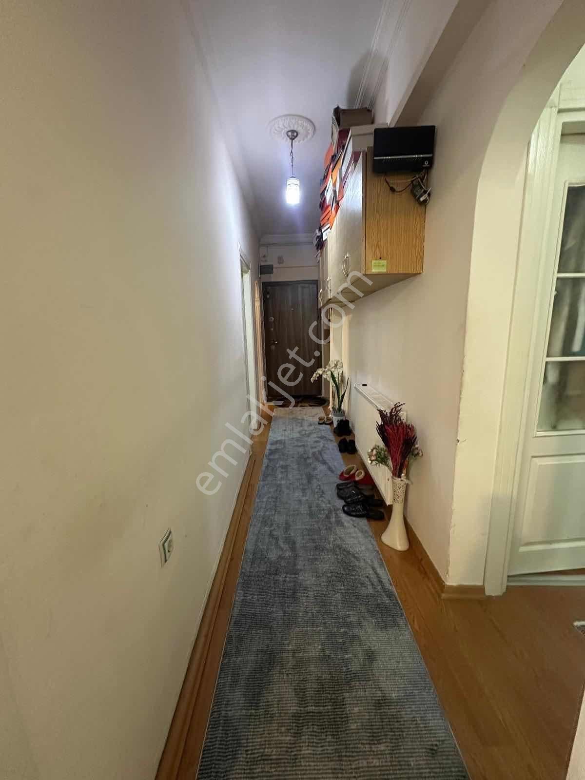 Cumhuriyet Mahallesinde 3+1 Cadde Üzeri Doğalgazlı 1. Kat - Görsel 4