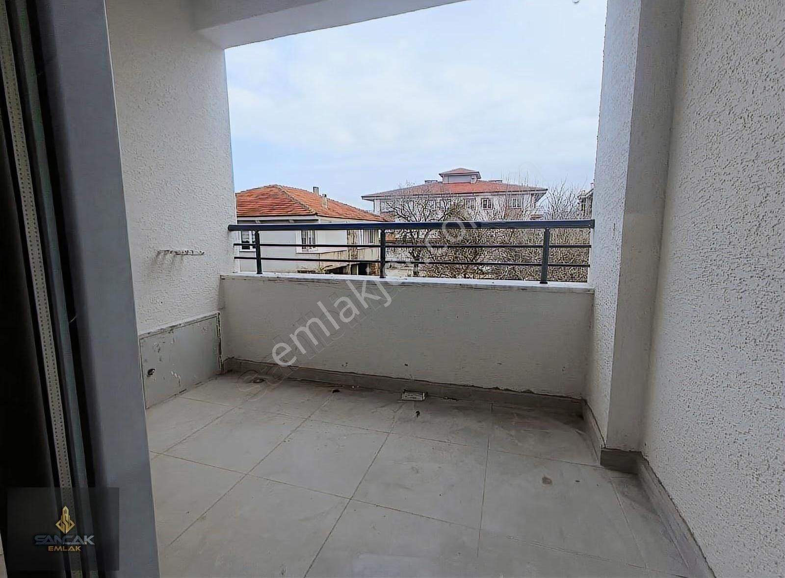 Sancak'tan Gömeç Mithatpaşa Da 2+1 Satılık Ferah Sıfır Daire - Görsel 2