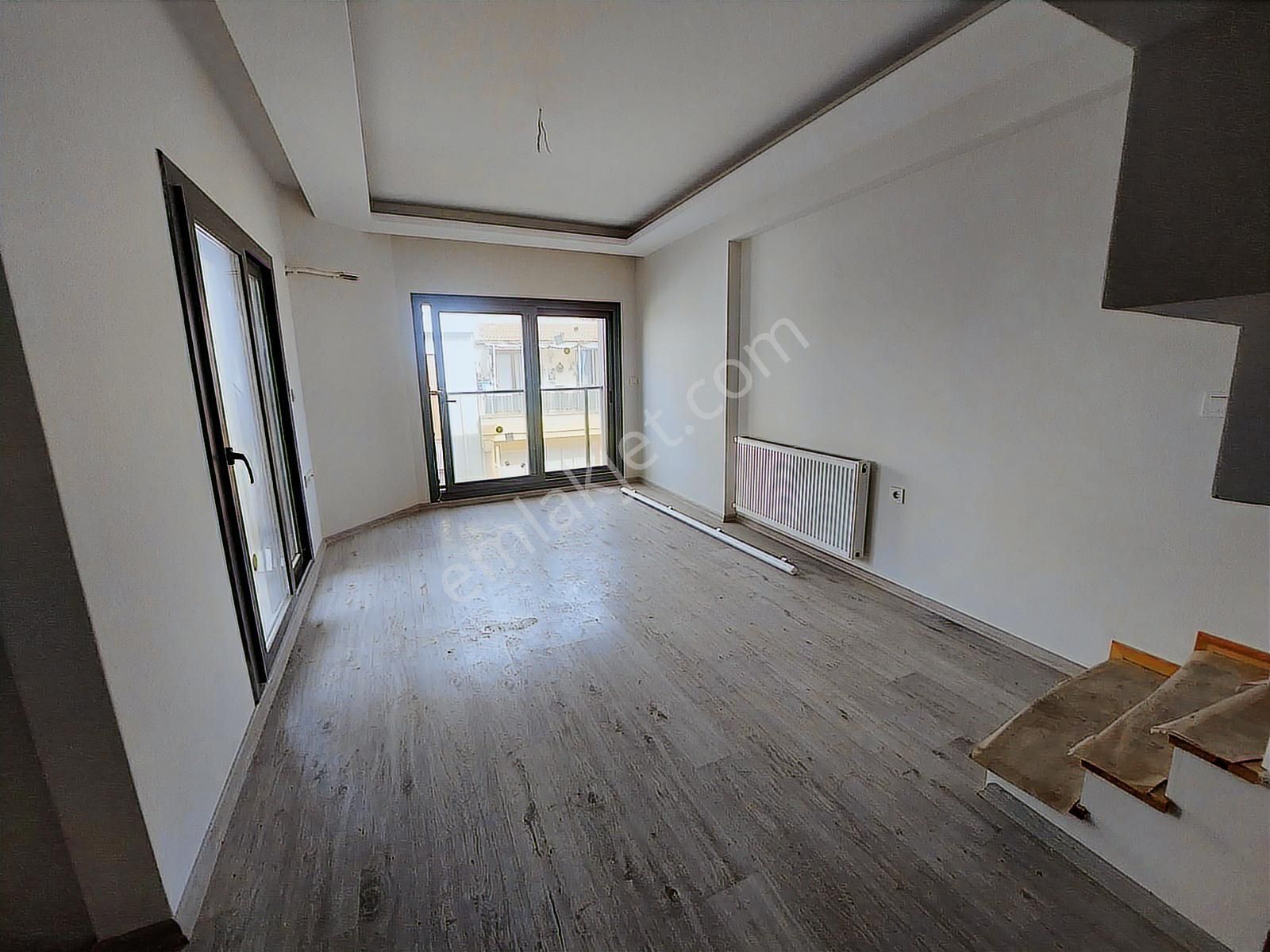 Karşıyaka Alaybey Çarşıda Satılık 3+1 Dubleks Daire - Görsel 14