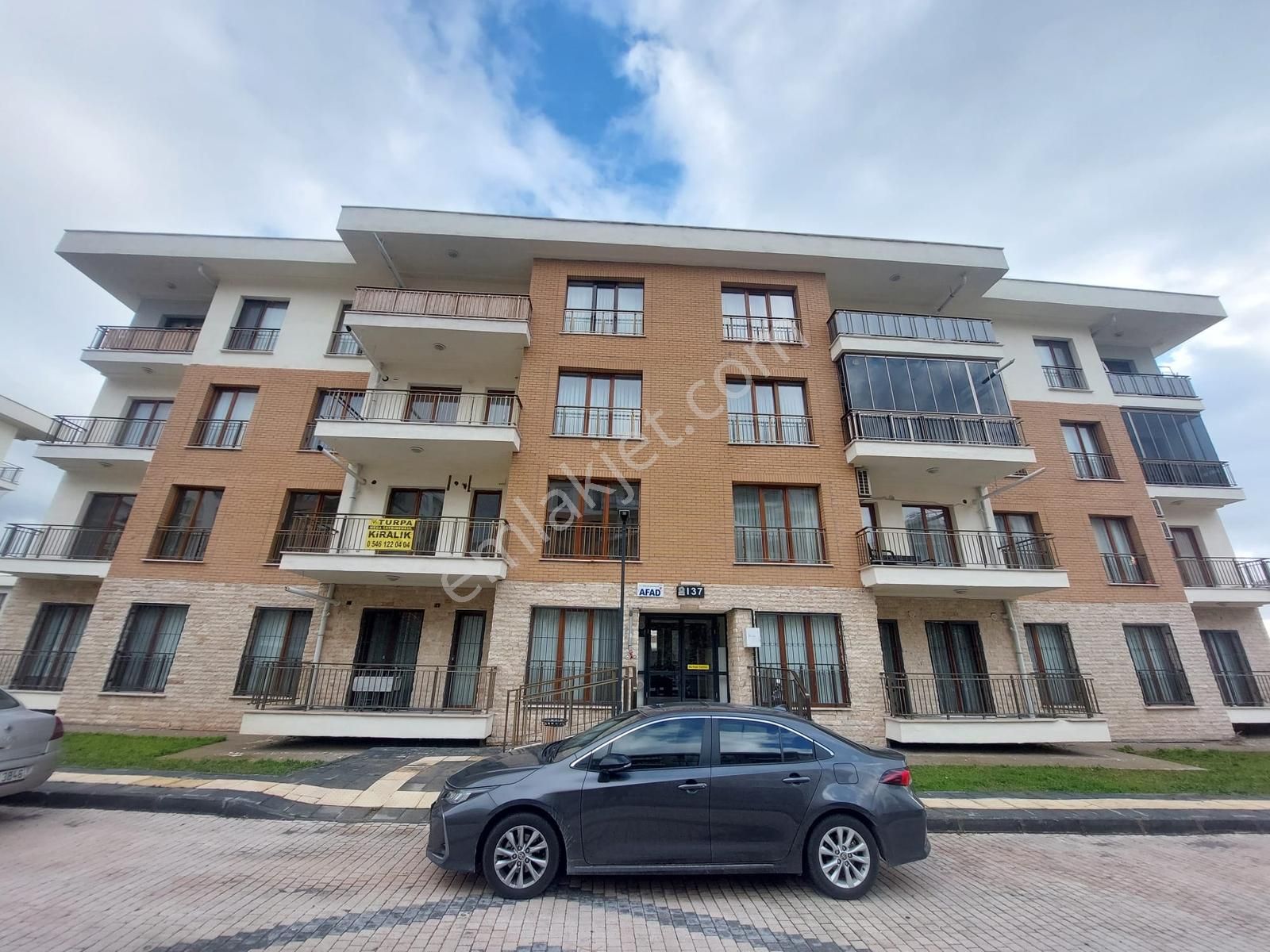 İzmir Şehir Hastanesine Yakın Toki 6.etap 3+1 Kiralık Daire