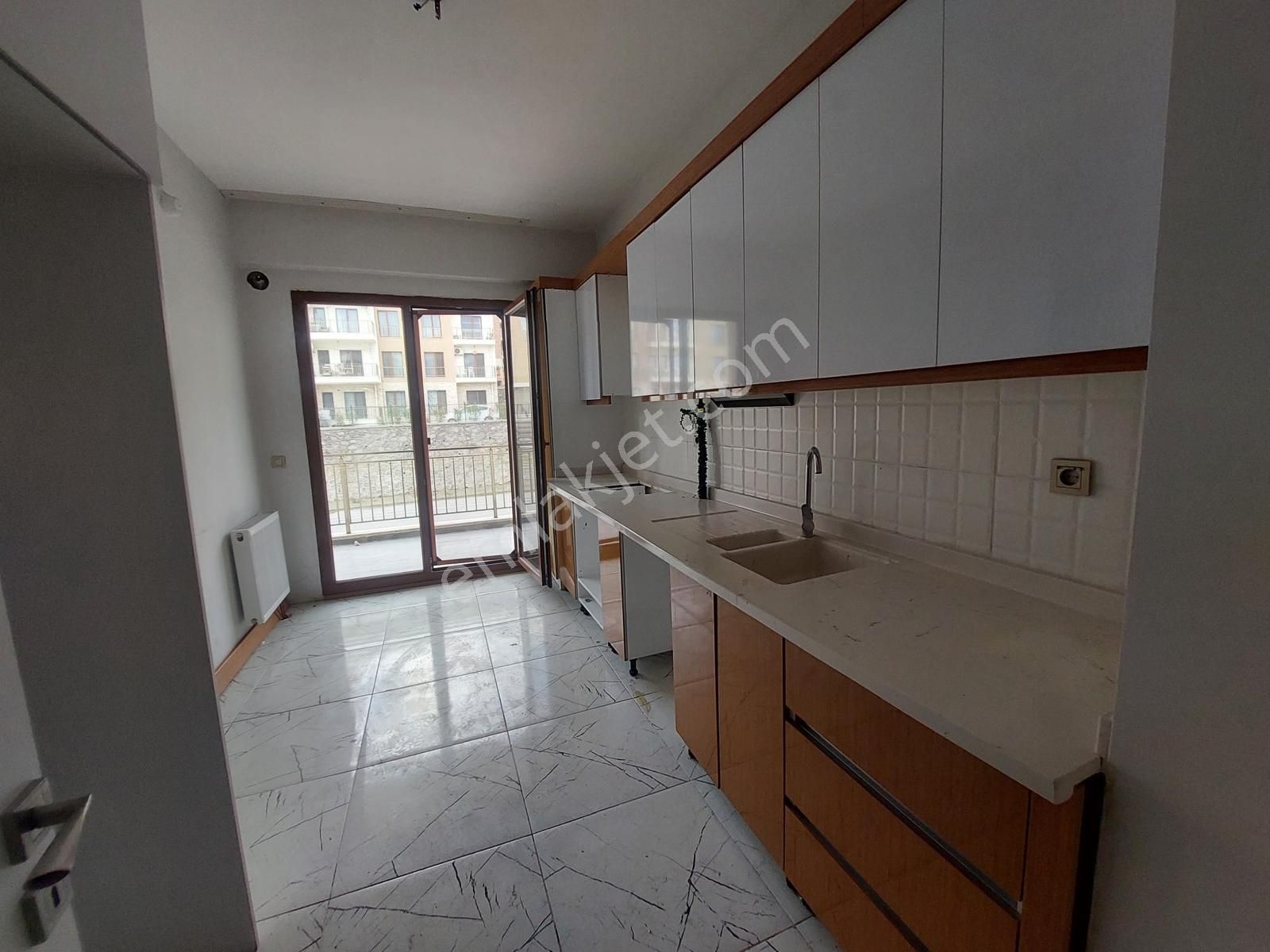 İzmir Şehir Hastanesine Yakın Toki 6.etap 3+1 Kiralık Daire - Görsel 13