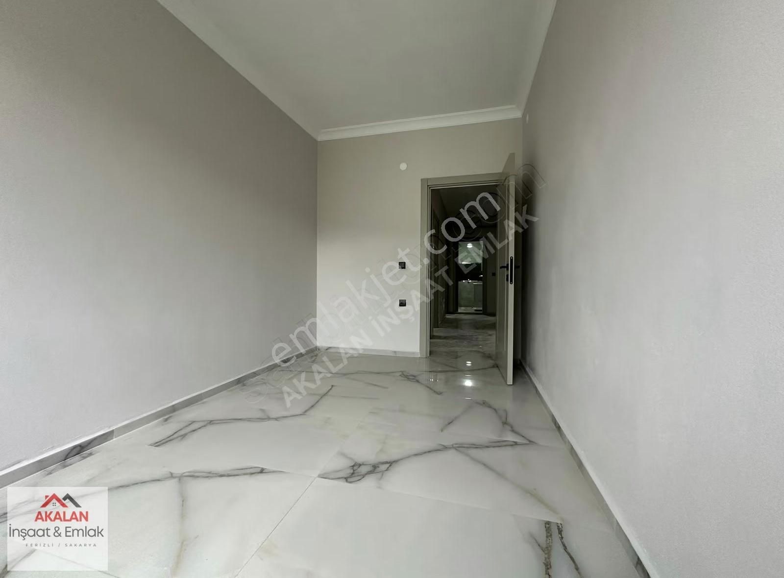Ferizli Merkez'de Sıfır Binada Ara Kat Asansörlü 2+1 Kiralık - Görsel 15