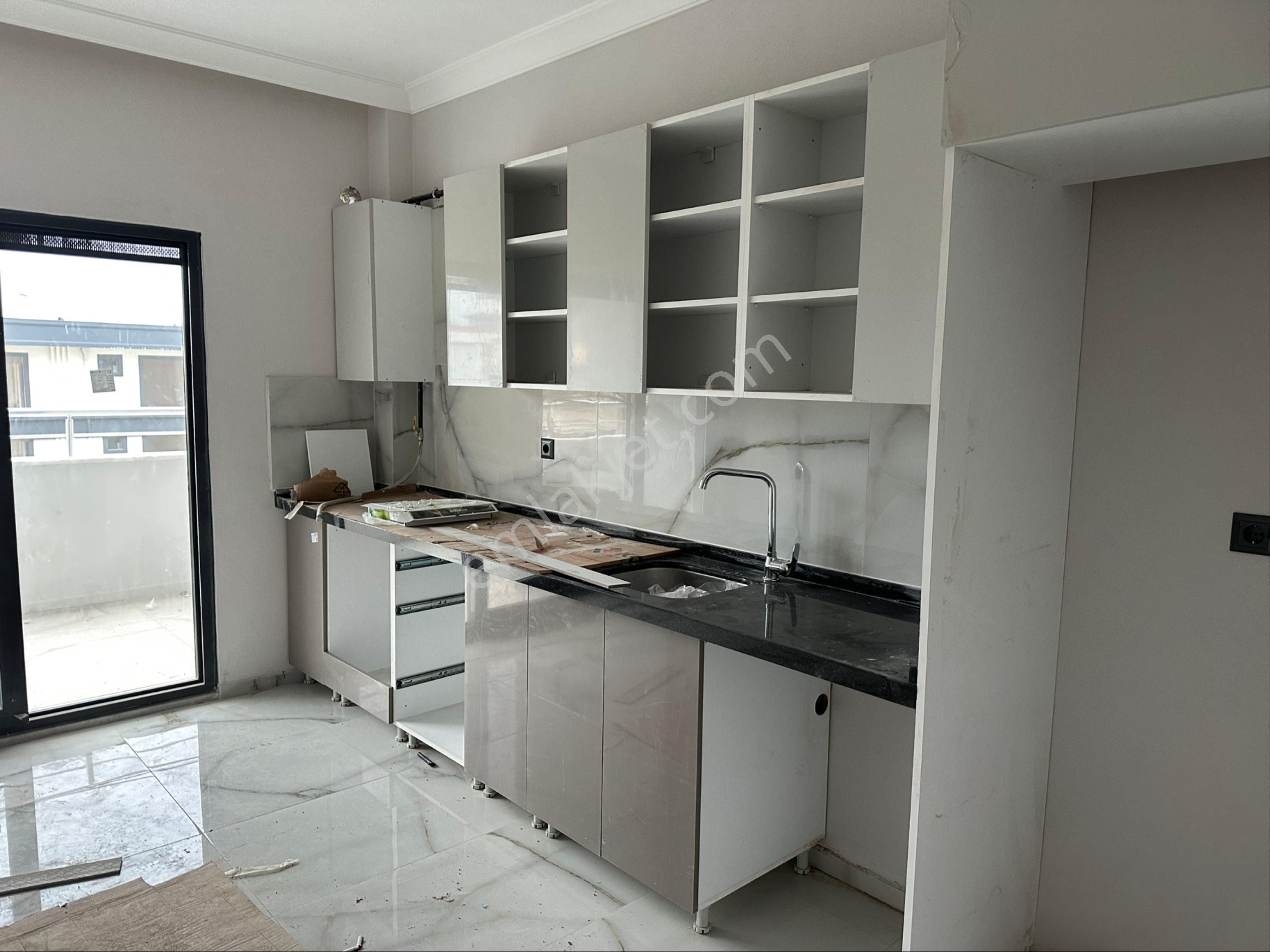 Ferizli Merkez'de Sıfır Binada Ara Kat Asansörlü 2+1 Kiralık - Görsel 23