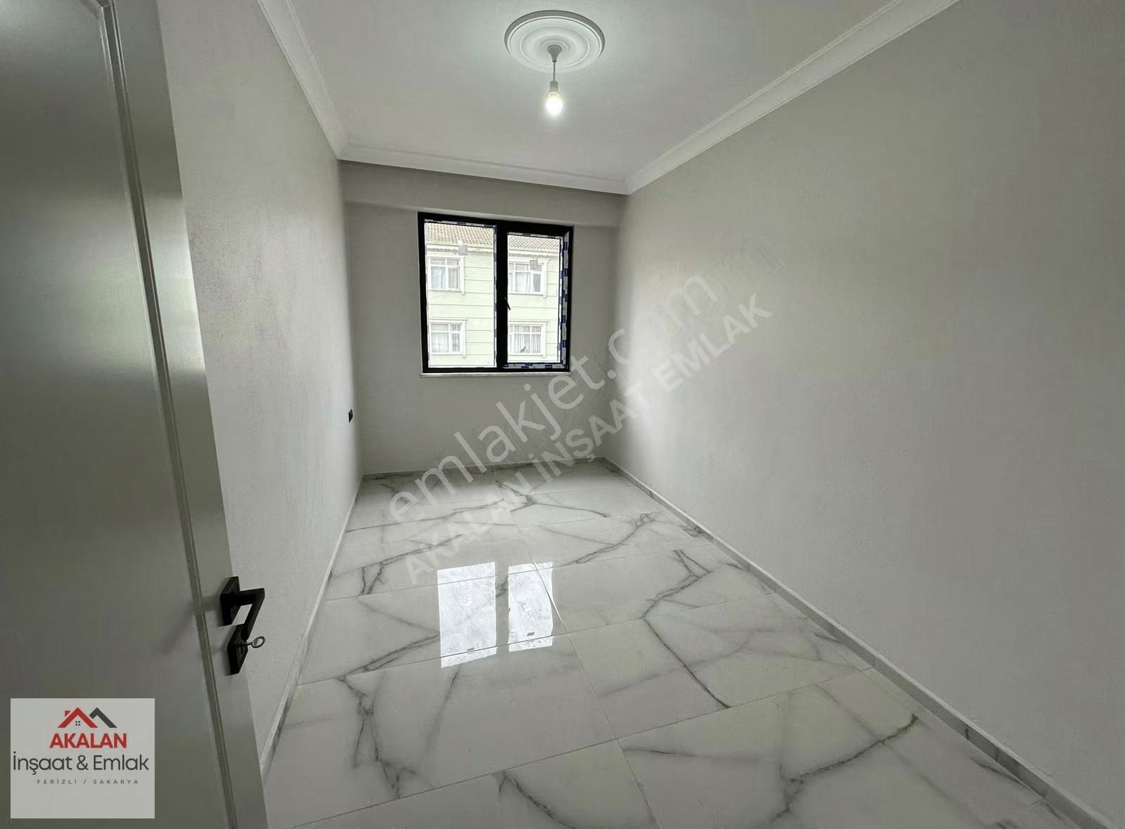 Ferizli Merkez'de Sıfır Binada Ara Kat Asansörlü 2+1 Kiralık - Görsel 6