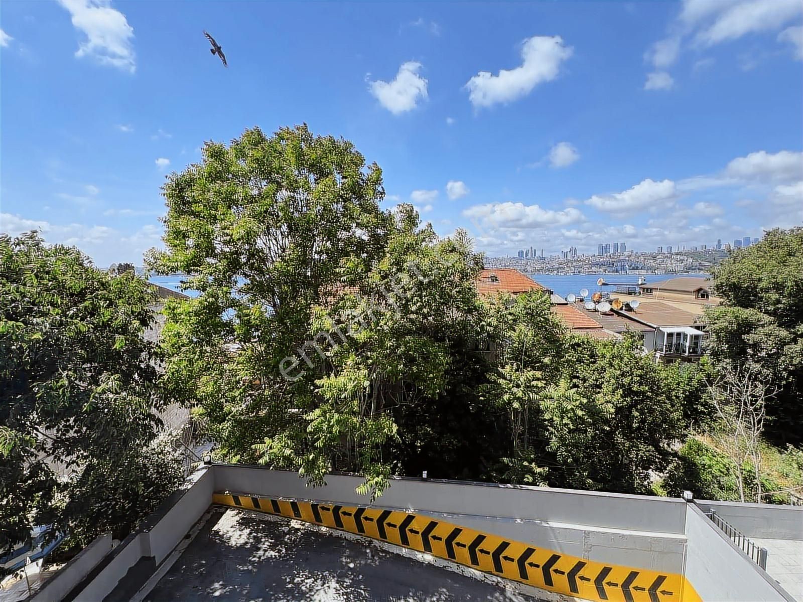 Aktaş'tan Üsküdar Sultantepede Sıfır 3+1 Otoparklı Manzaralı - Görsel 7