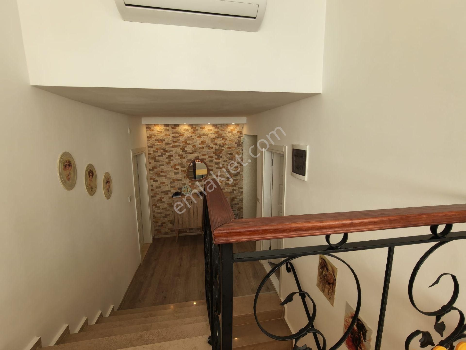 Bodrum Cumhuriyet Mahallesi Kiralık 3+1 Full Eşyalı Dubleks - Görsel 12