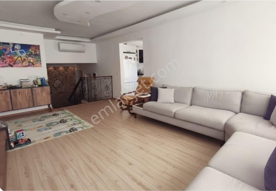 Bodrum Cumhuriyet Mahallesi Kiralık 3+1 Full Eşyalı Dubleks