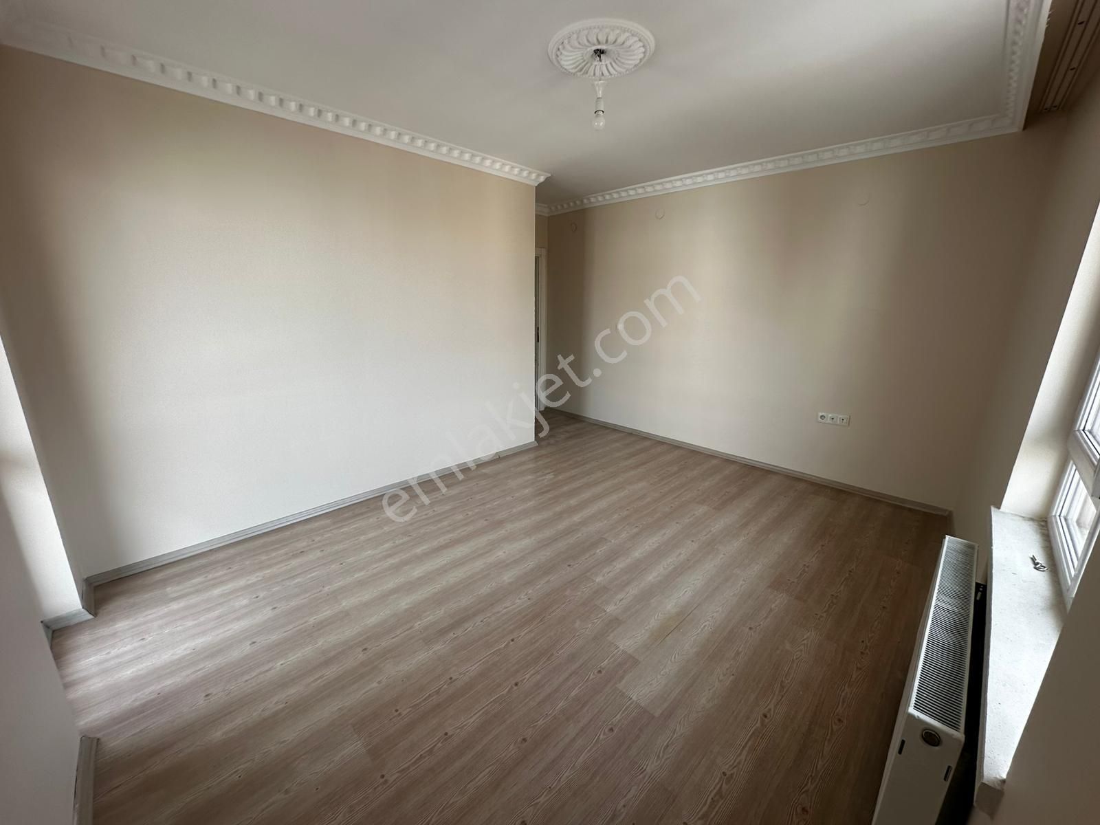 Demircilerde Genç Binada Üst Katta Kiralık 3+1 - Görsel 21