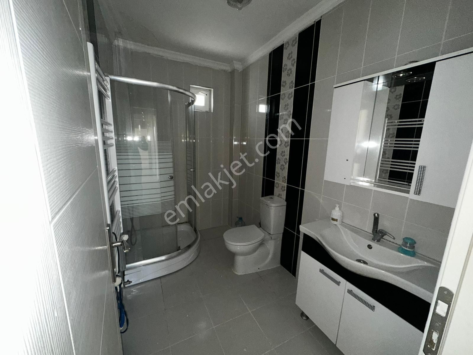 Demircilerde Genç Binada Üst Katta Kiralık 3+1 - Görsel 29