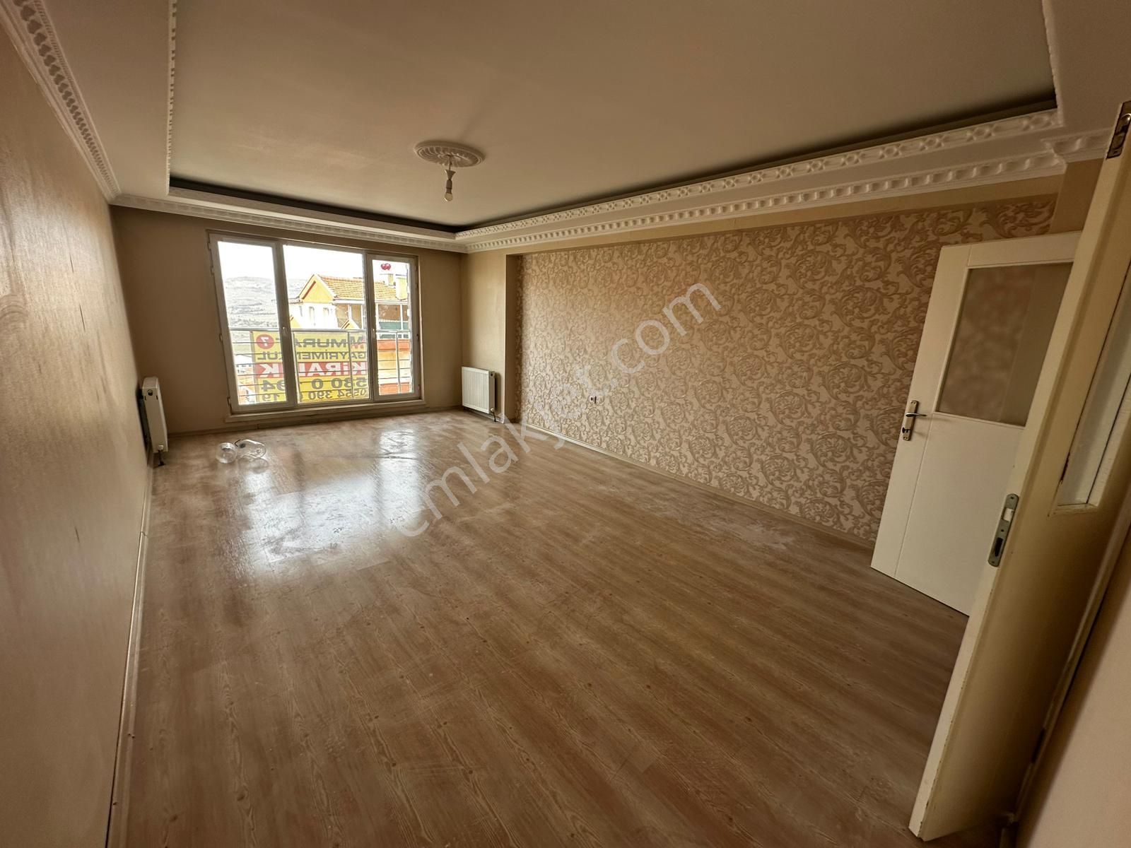 Demircilerde Genç Binada Üst Katta Kiralık 3+1