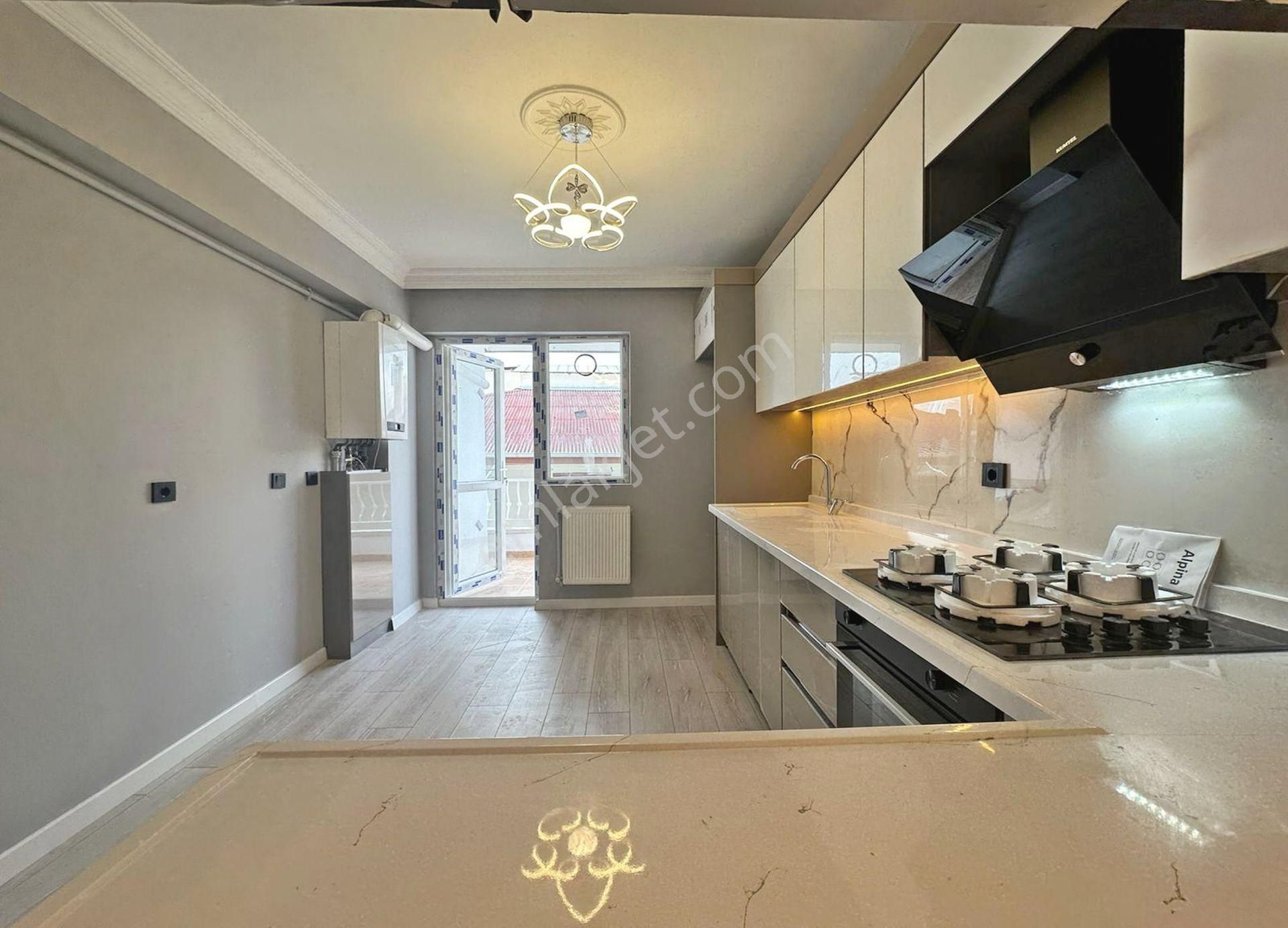 Demircilerde Full + Full Yapılı Altında 3 Kat Var Kiralık 3+1 - Görsel 5