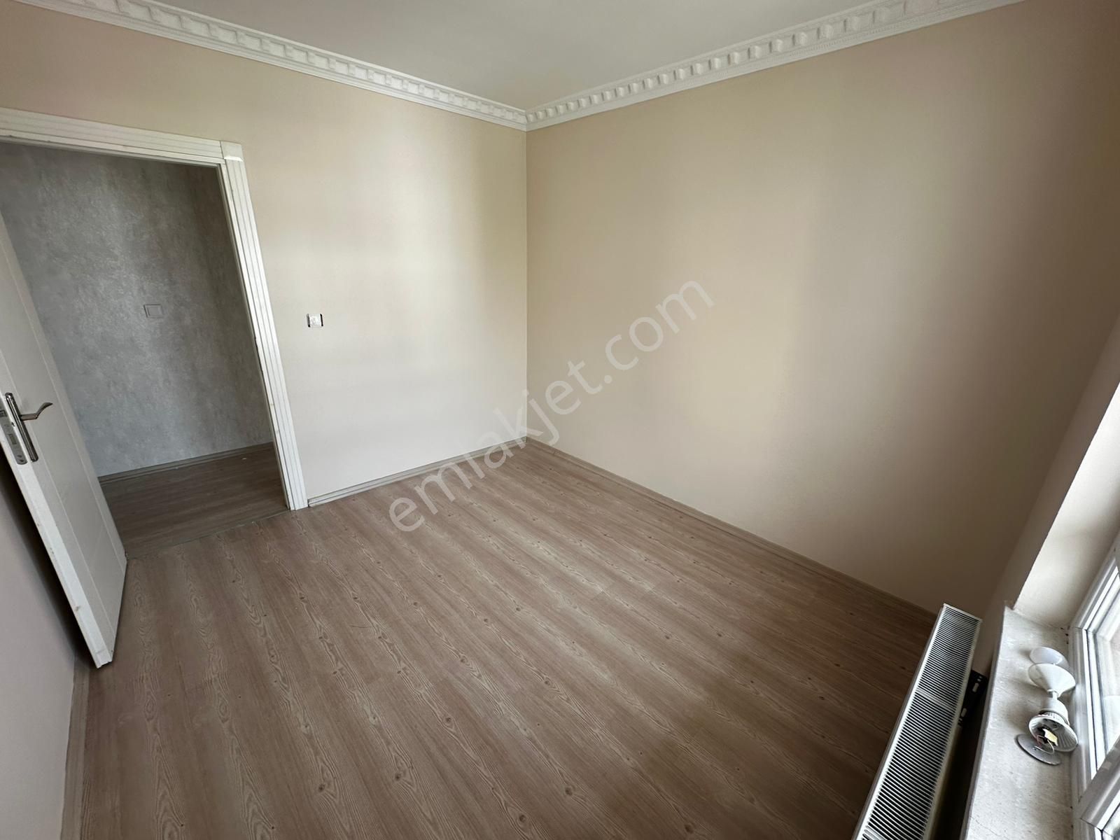 Demircilerde Genç Binada Üst Katta Kiralık 3+1 - Görsel 26