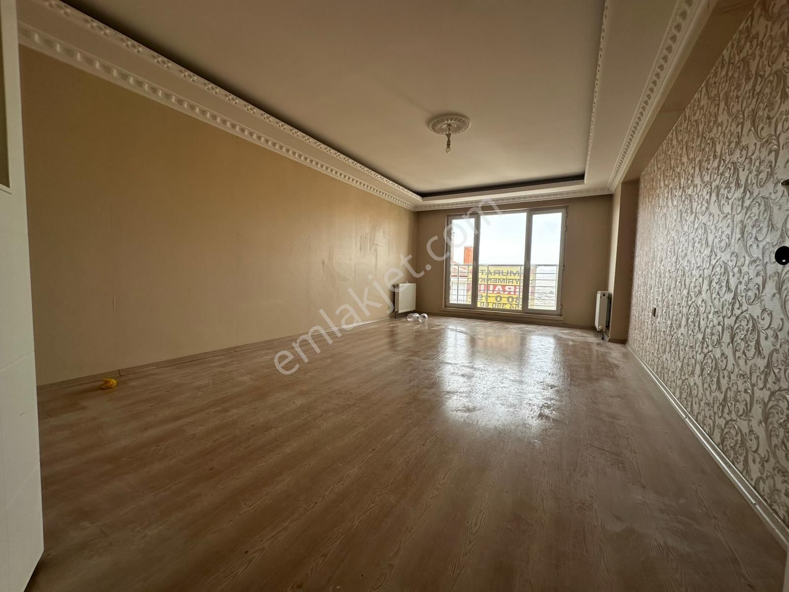 Demircilerde Genç Binada Üst Katta Kiralık 3+1 - Görsel 2