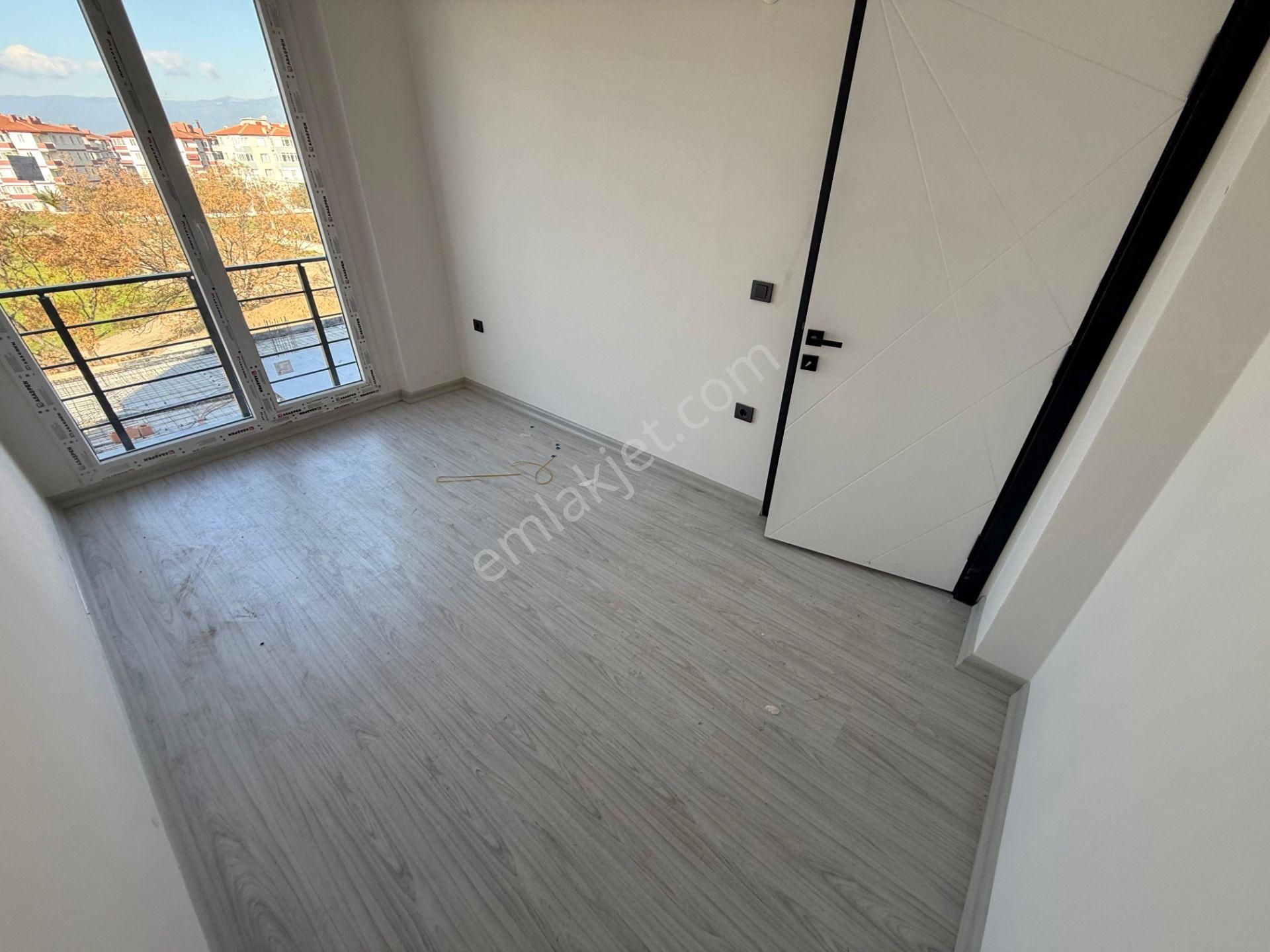 ▓yüksel'den Burhaniye'de Ayrı Mutfaklı Ebeveyn Banyolu 2+1 Daire - Görsel 22