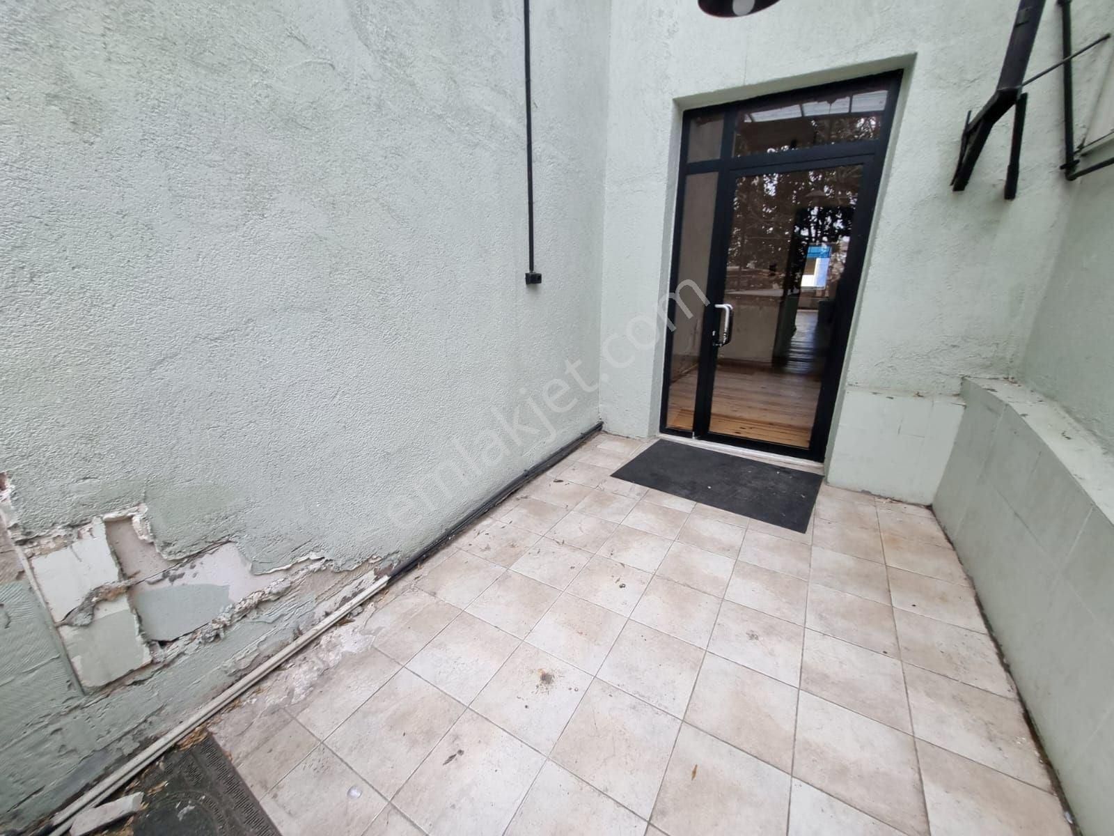 Bahariye Caddesinde 1. Katta Satılık Teraslı Ofis - Görsel 35
