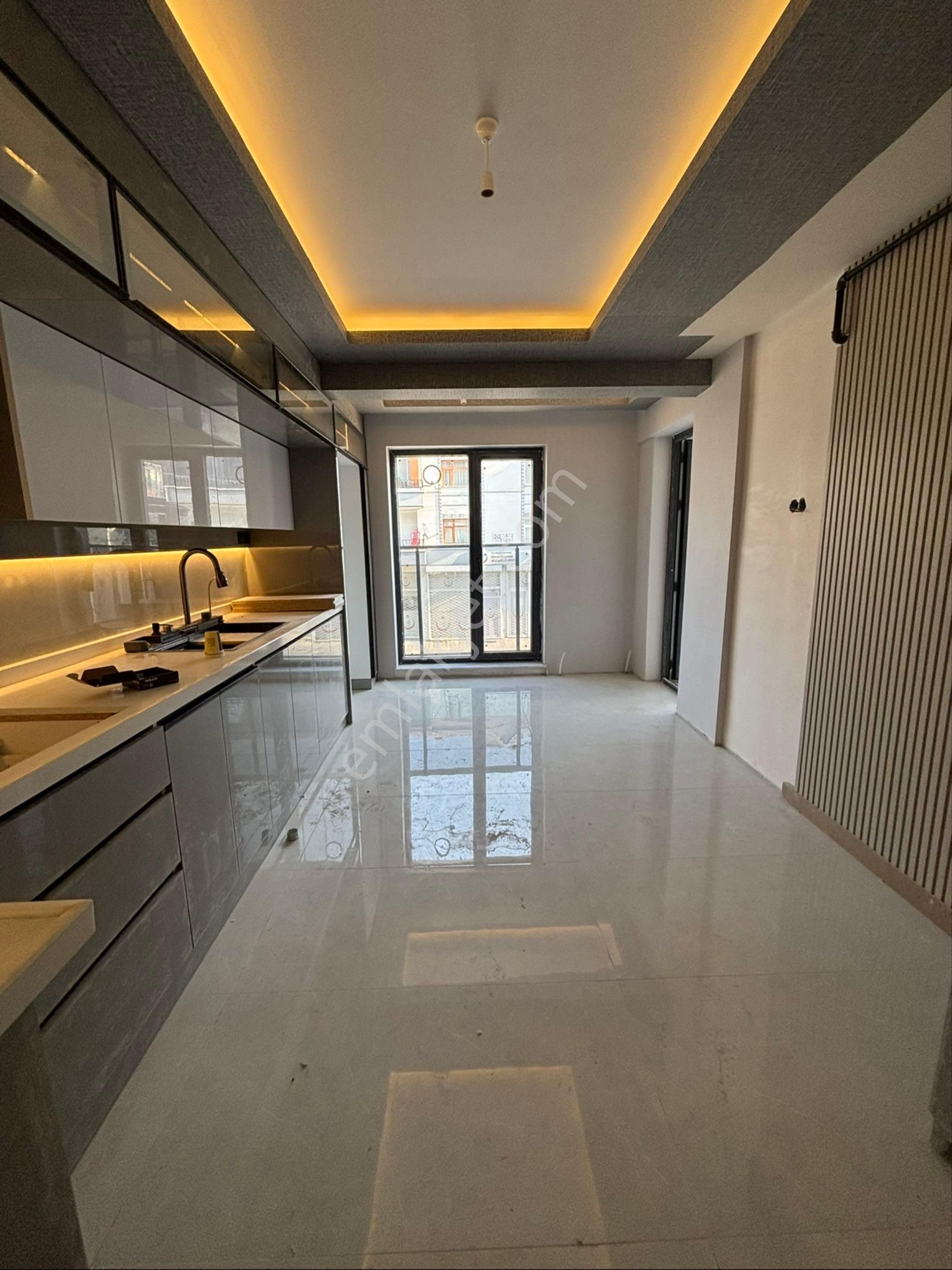 Torun^dan Sıfır Çok Geniş Ultralüx Arakatta 3+1 Daireler