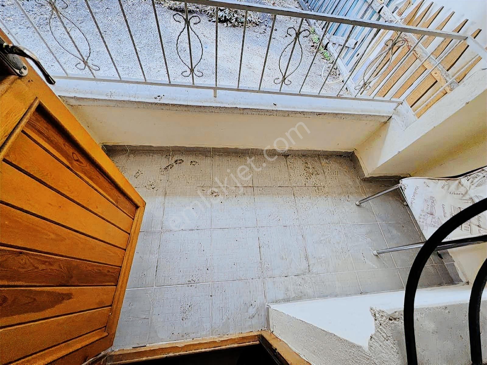 Şentürk Gayrimenkul'den**kat Konumunda**altı Daire**3+1 - Görsel 10