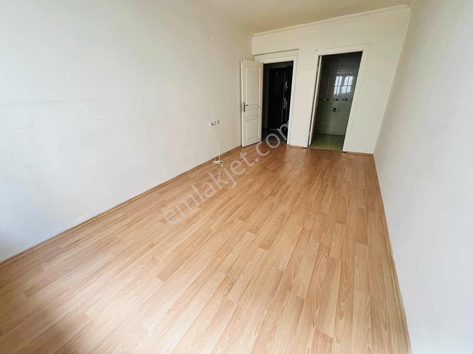 Şentürk Gayrimenkul'den**kat Konumunda**altı Daire**3+1 - Görsel 29