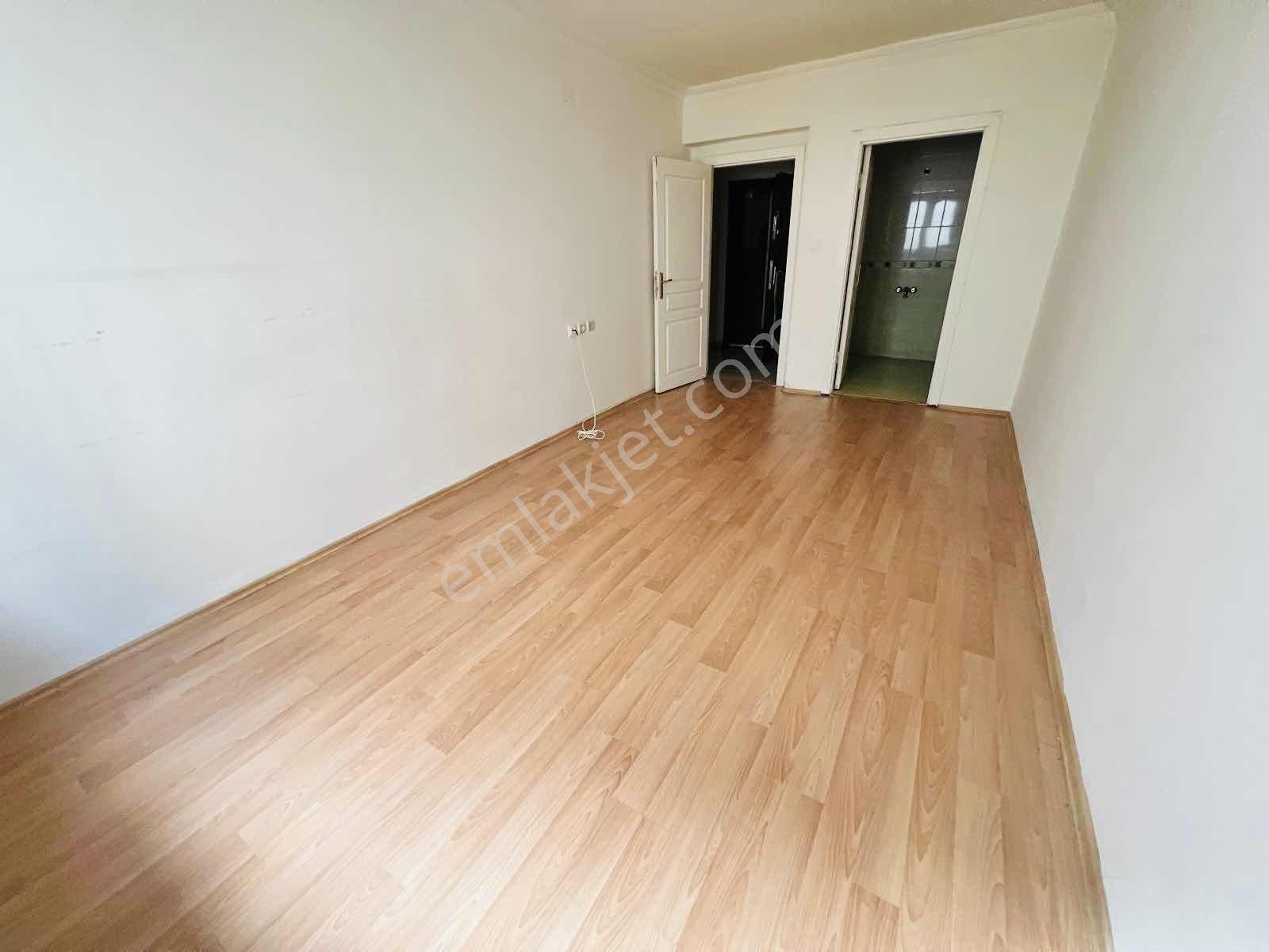 Şentürk Gayrimenkul'den**kat Konumunda**altı Daire**3+1 - Görsel 30