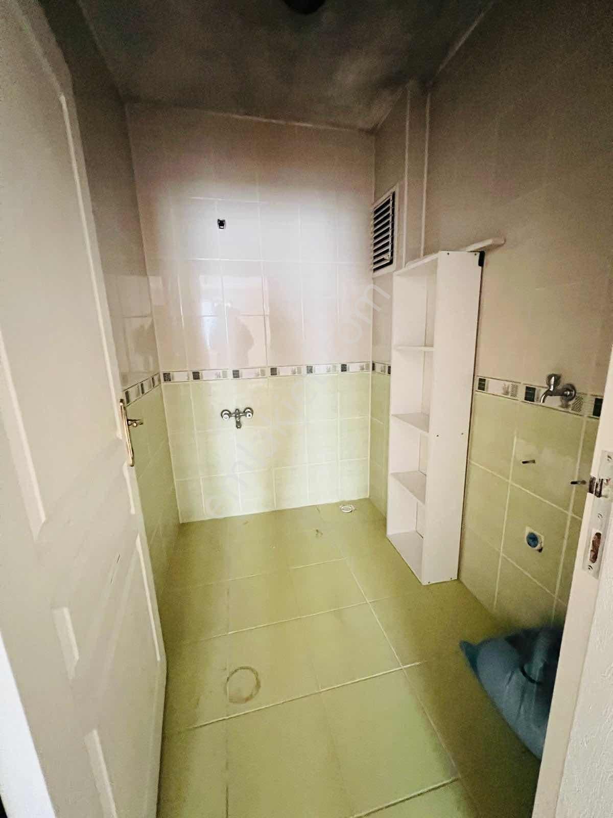 Şentürk Gayrimenkul'den**kat Konumunda**altı Daire**3+1 - Görsel 24